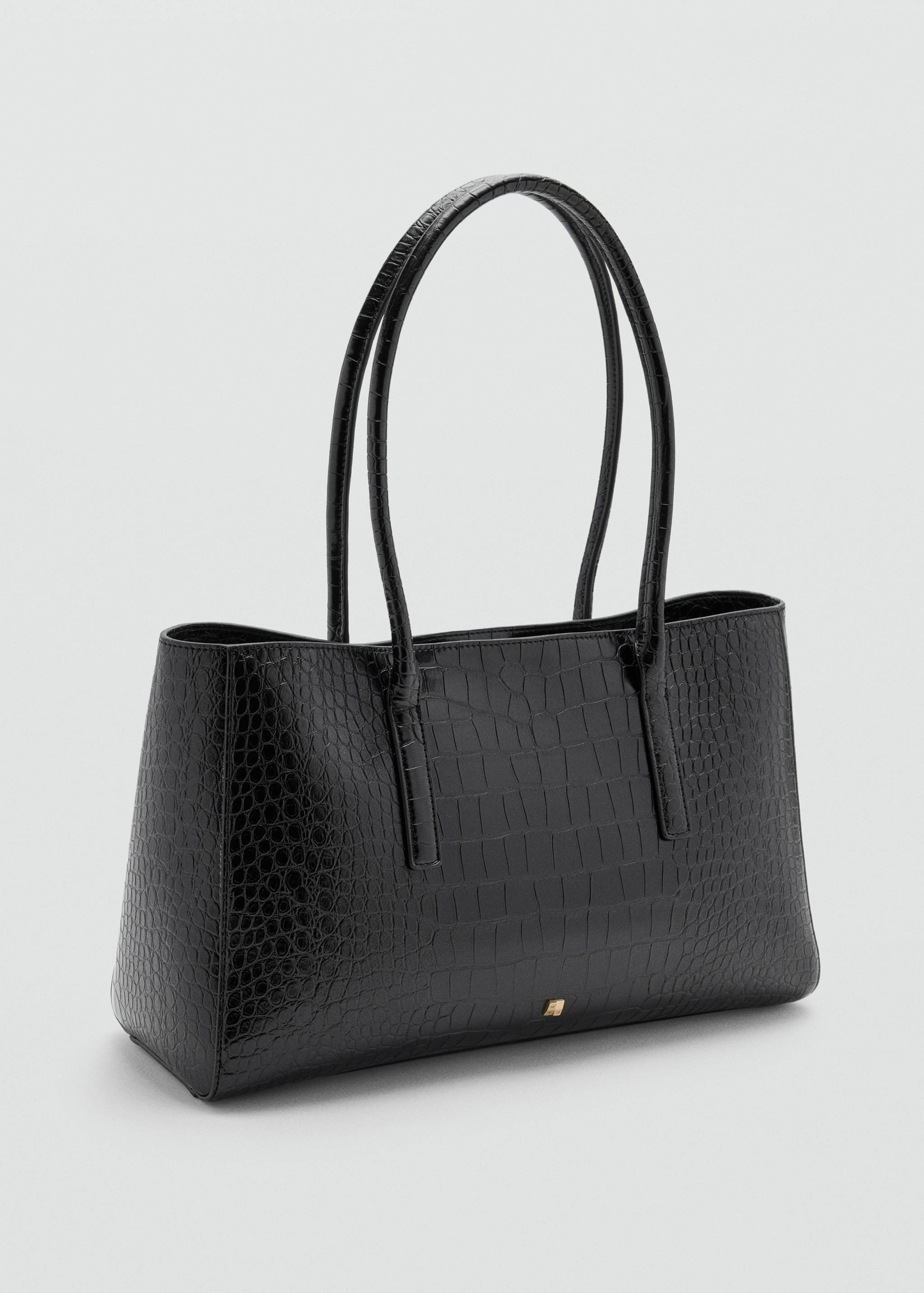 Sac porté épaule effet croco - Plan moyen