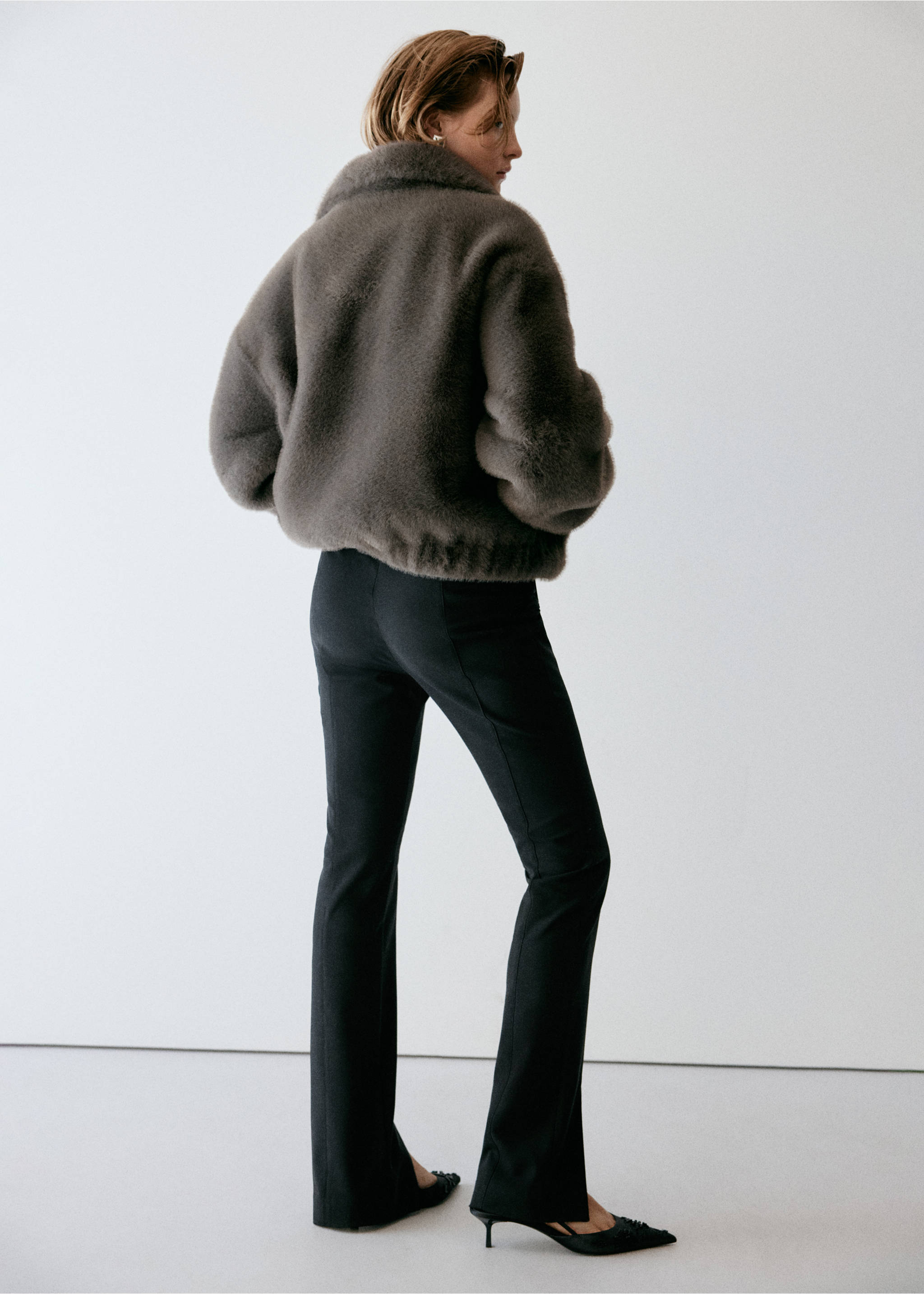 Pantalon skinny fendu en bas - Verso de l’article, Noir. Ref: 37067796-00.