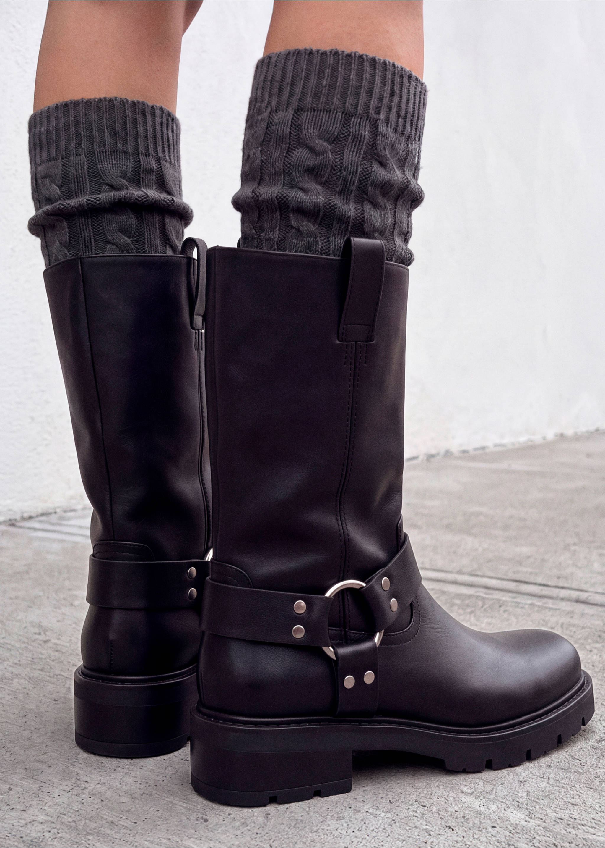Biker boot in leather effect with buckle - Details of the article 5, Black. Ref: 37067797-00.