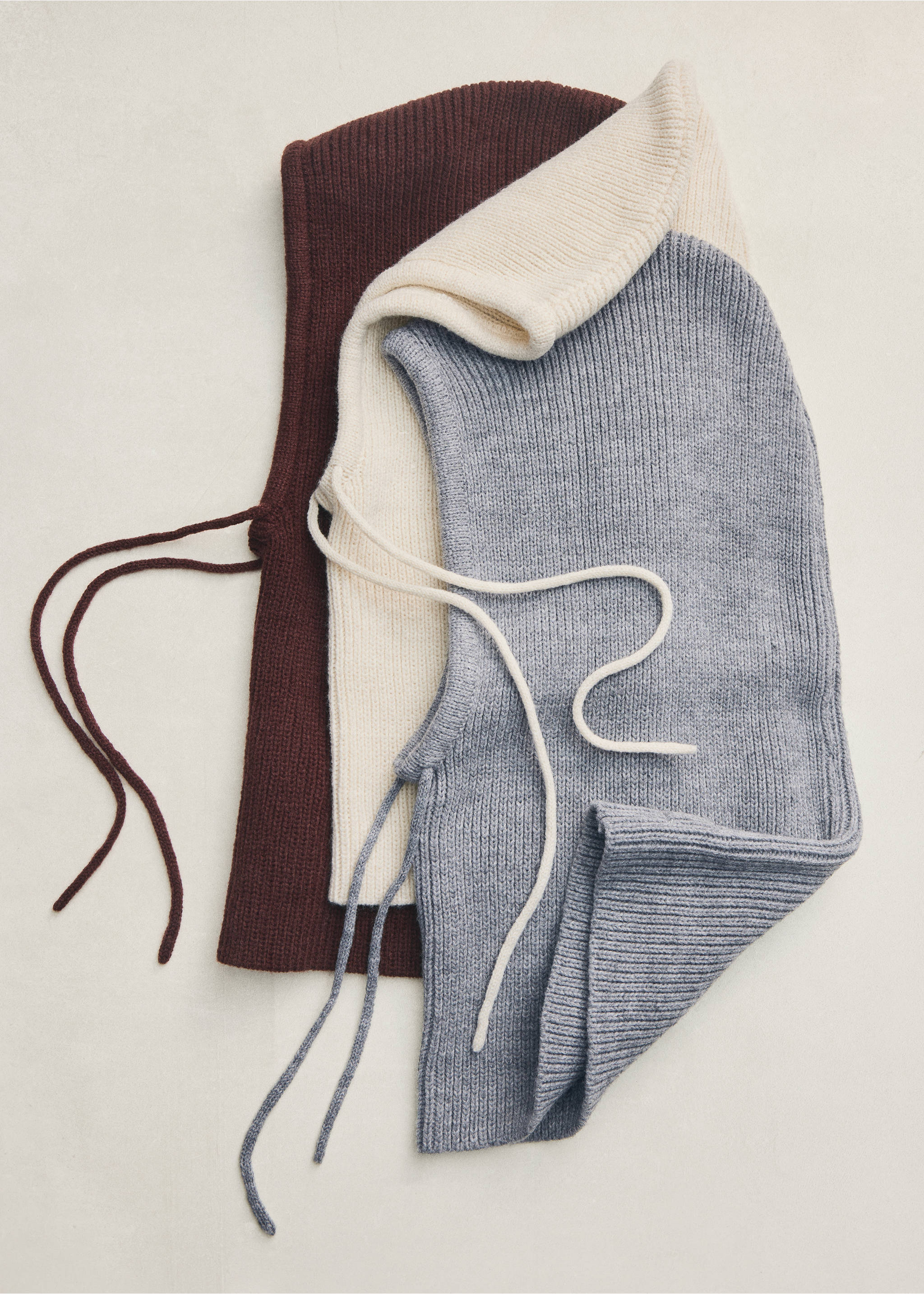 Knitted balaclava - Details of the article 5, Medium Heather Grey. Ref: 37067800-00.