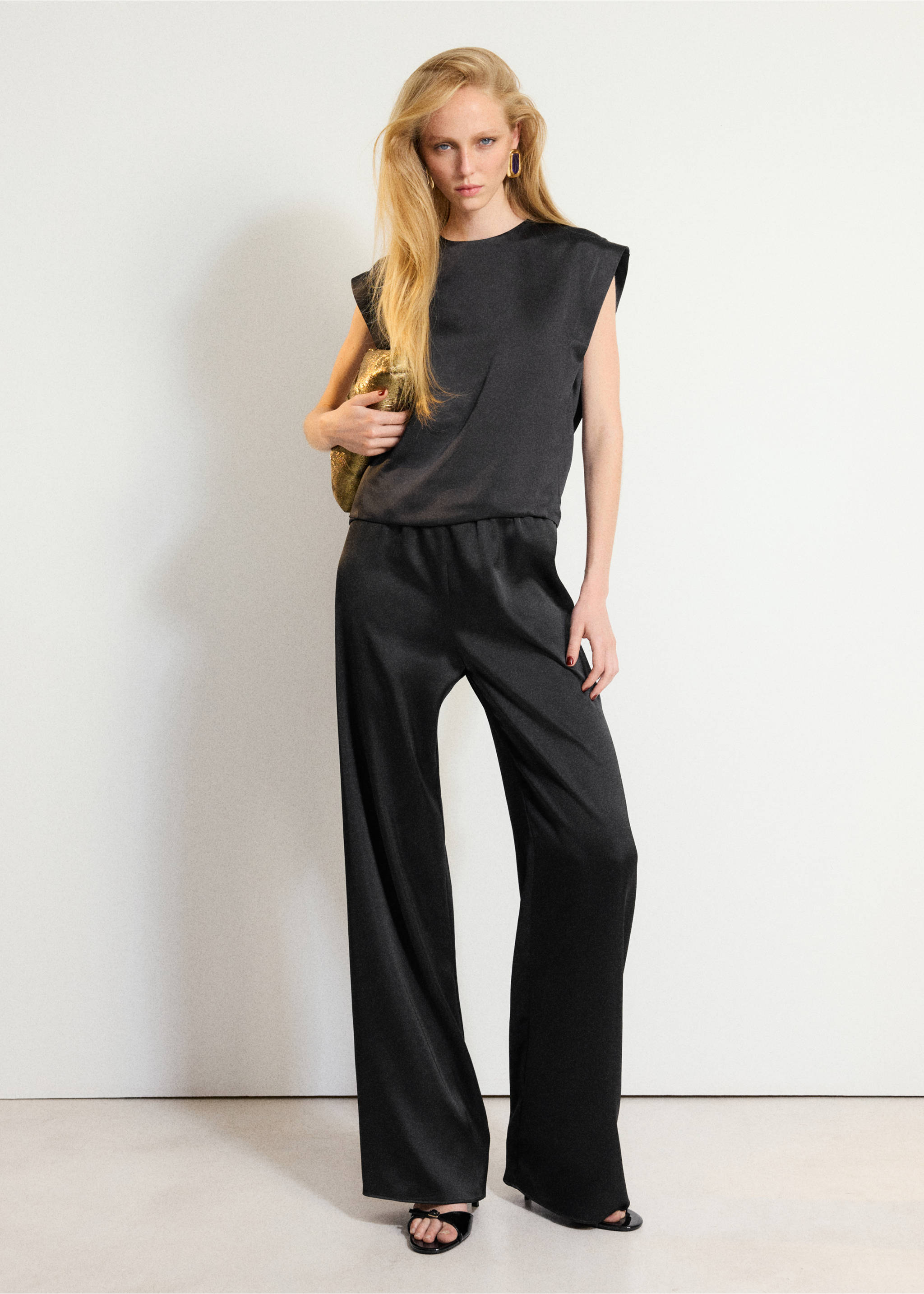 Ärmellose Satinbluse - Allgemeine Ansicht, Schwarz. Ref: 37067806-00.