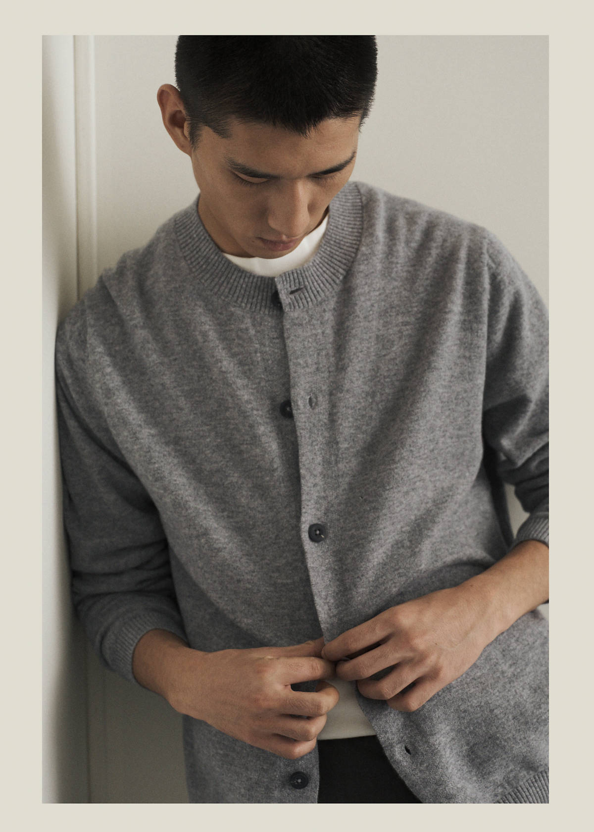 100% wool fine-knit cardigan — Medium Heather Grey