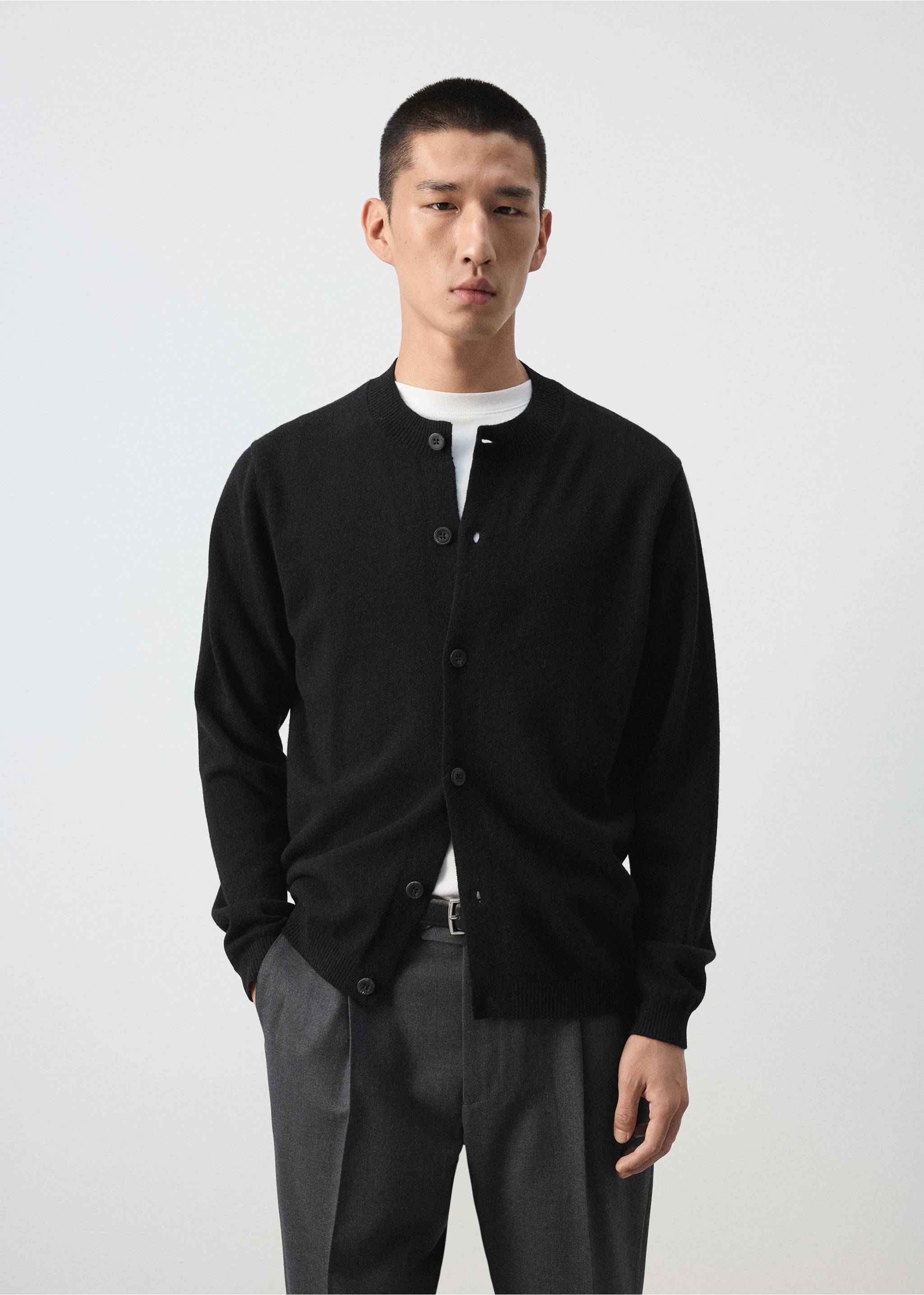 Black knitted cardigan with a round neckline and front buttons., Black. Ref: 37067886-00.