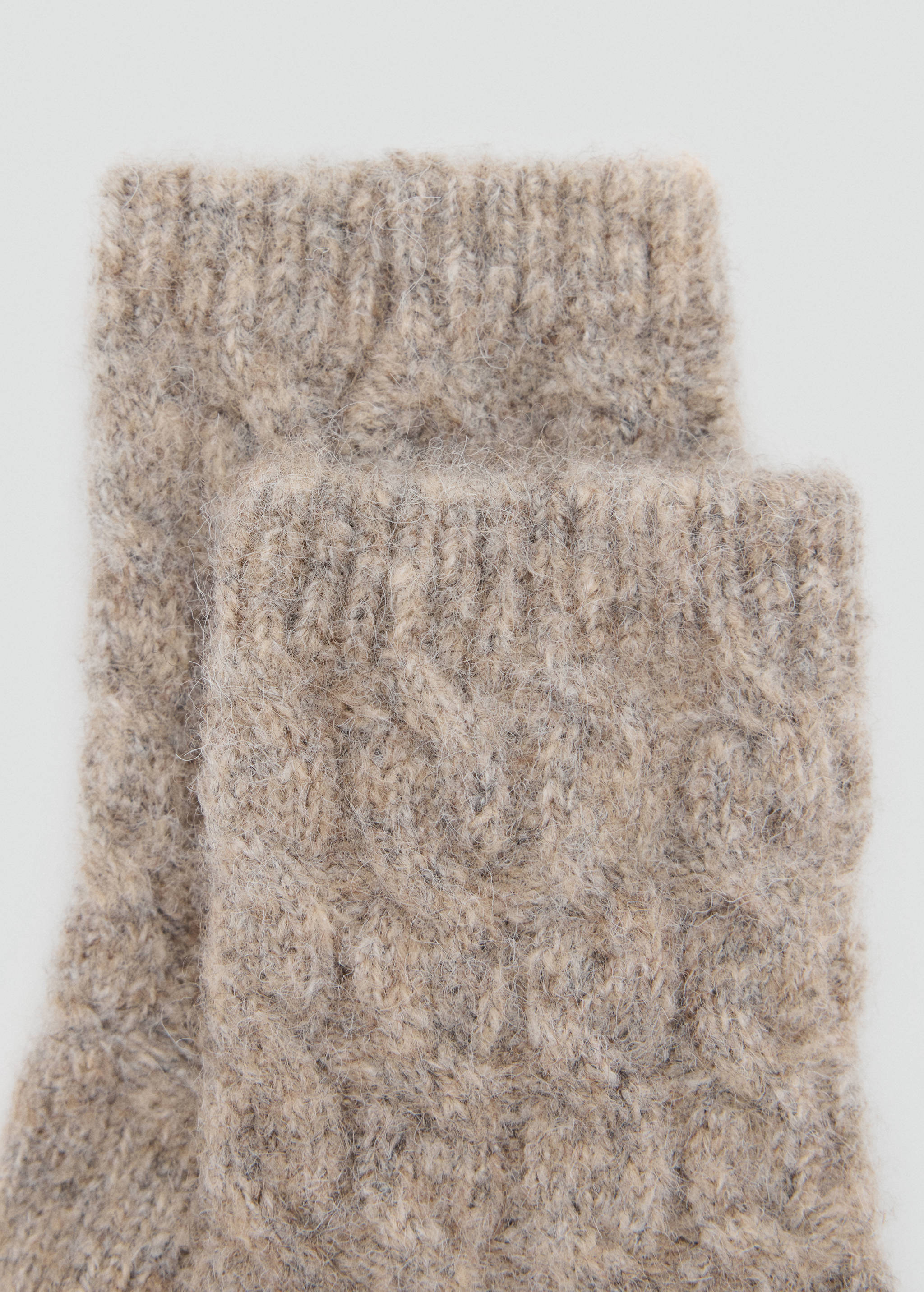 Chaussettes en maille à torsades - Verso de l’article