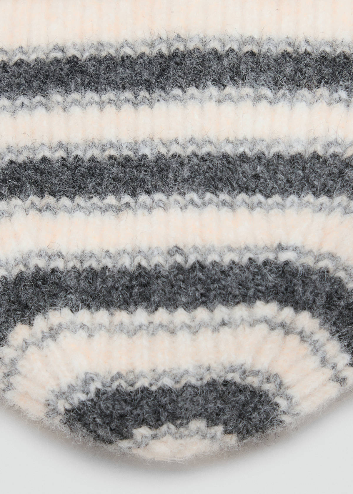 Striped knit hat — Sand