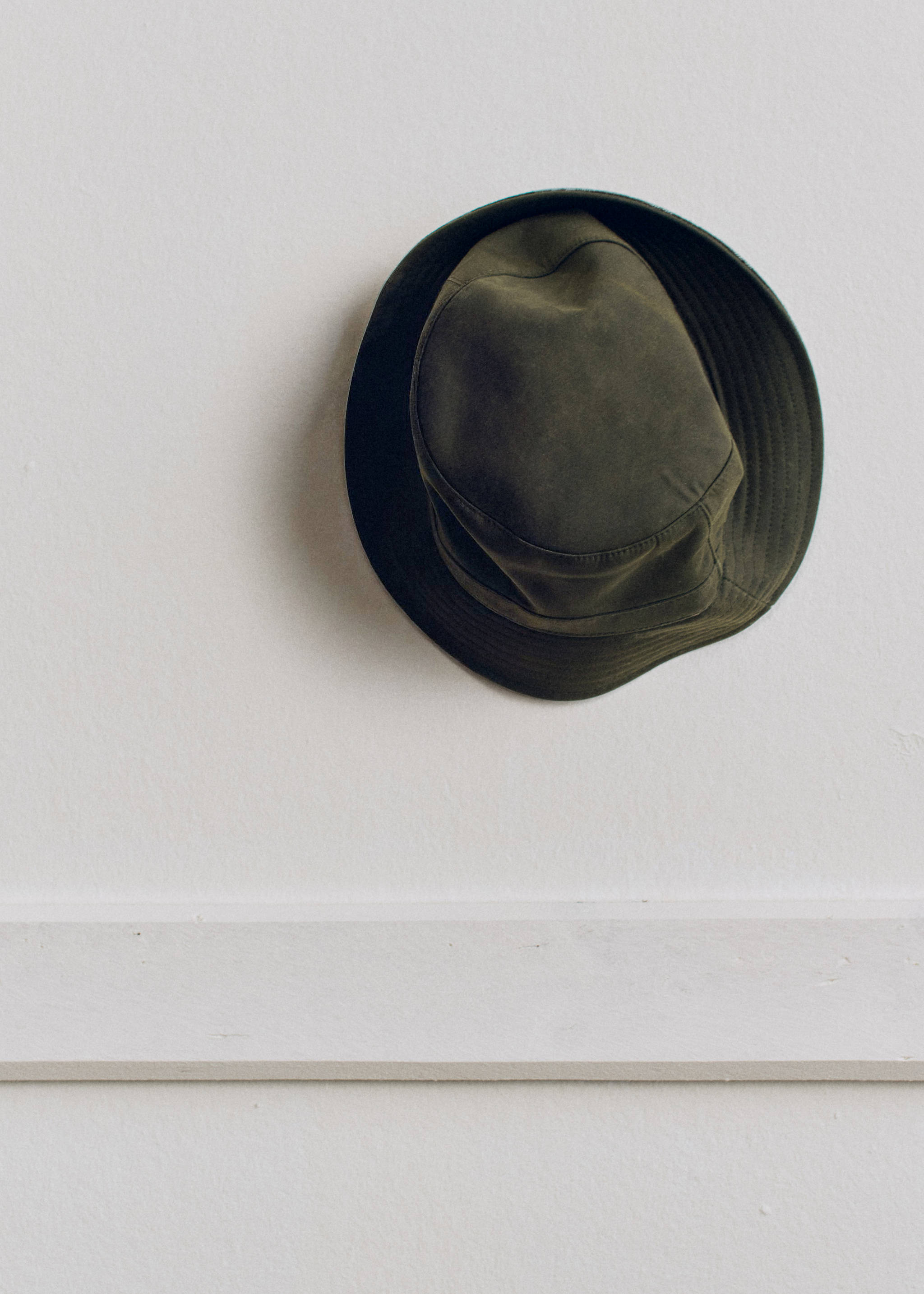 100% cotton cap with peak - Details of the article 5, Khaki. Ref: 37067902-00.