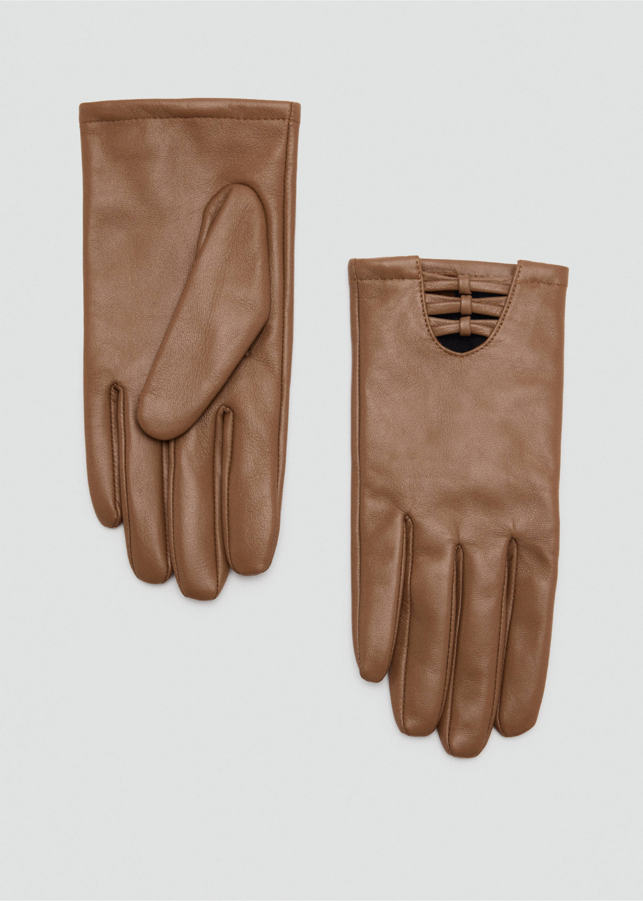 Medium brown leather gloves with a cutout and strap detail on the back., Medium Brown. Ref: 37067905-00.