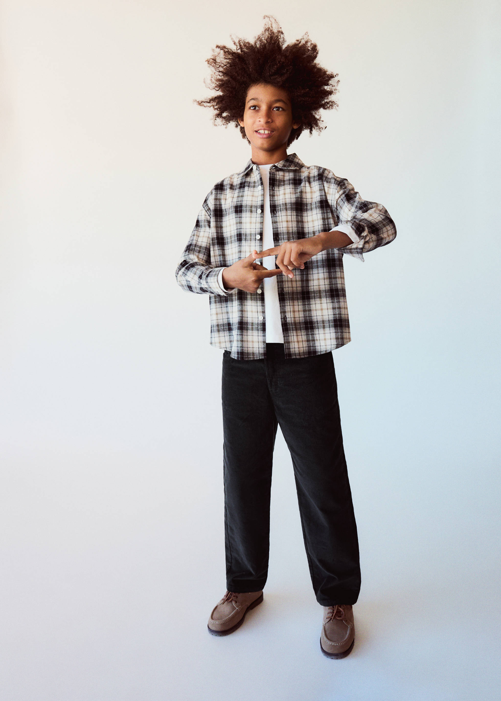 Corduroy straight trousers - General plane