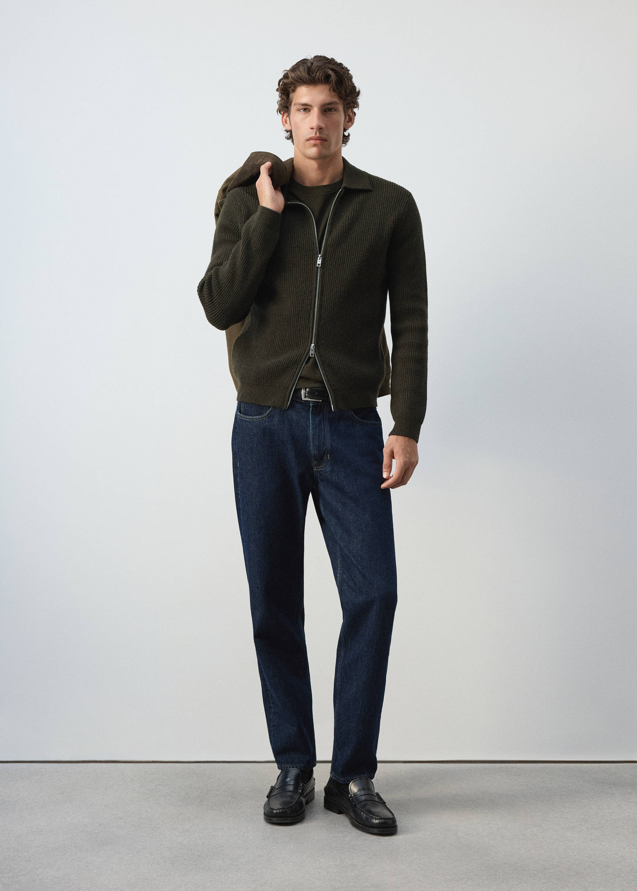Cardigan en mélange de laine et coton, côtelé - Plan général