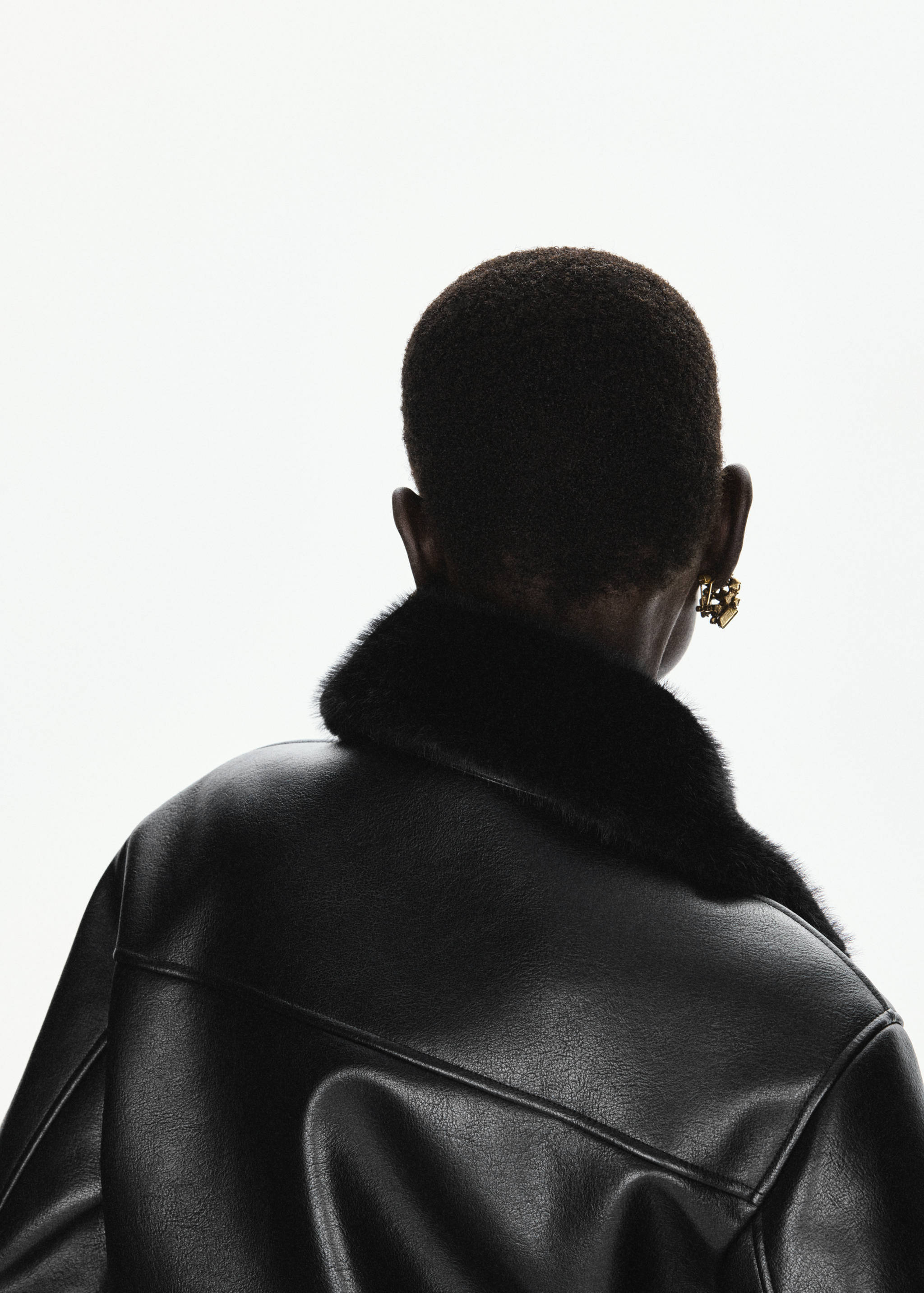 Faux leather jacket with fur trim - Details of the article 3