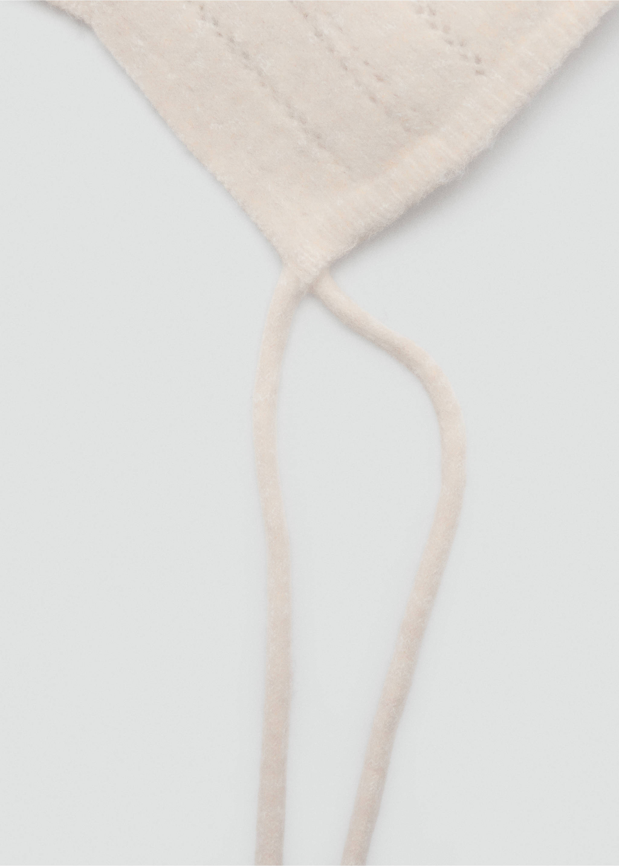 Cream knit children's hat with vertical ribs and chin ties., Beige. Ref: 37067931-00.