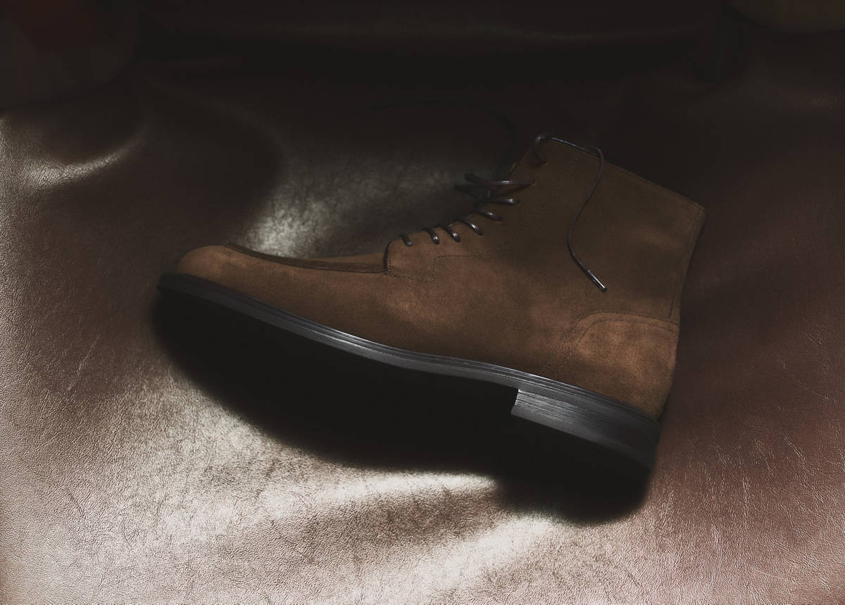 100% suede leather boots
