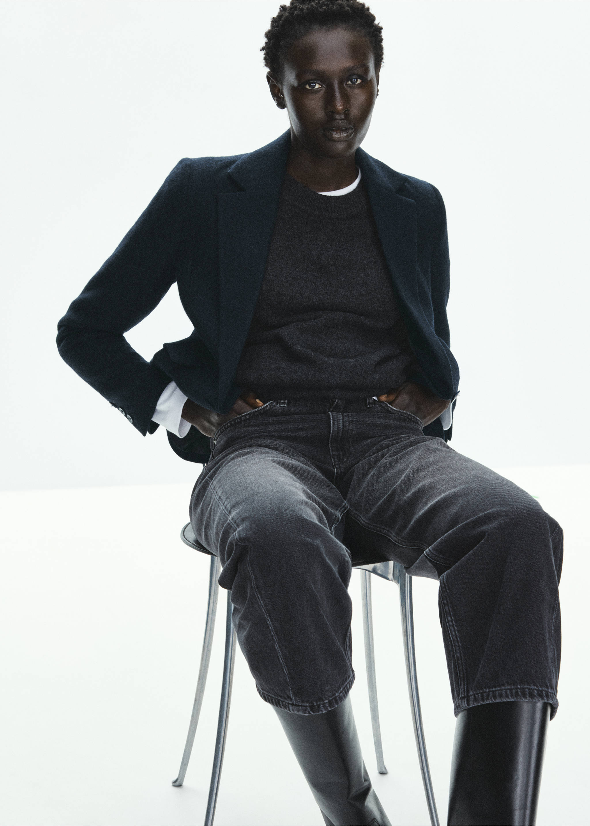 BLAZER LUNGO - Details of the article 1, Dark Navy. Ref: 37067942-00.