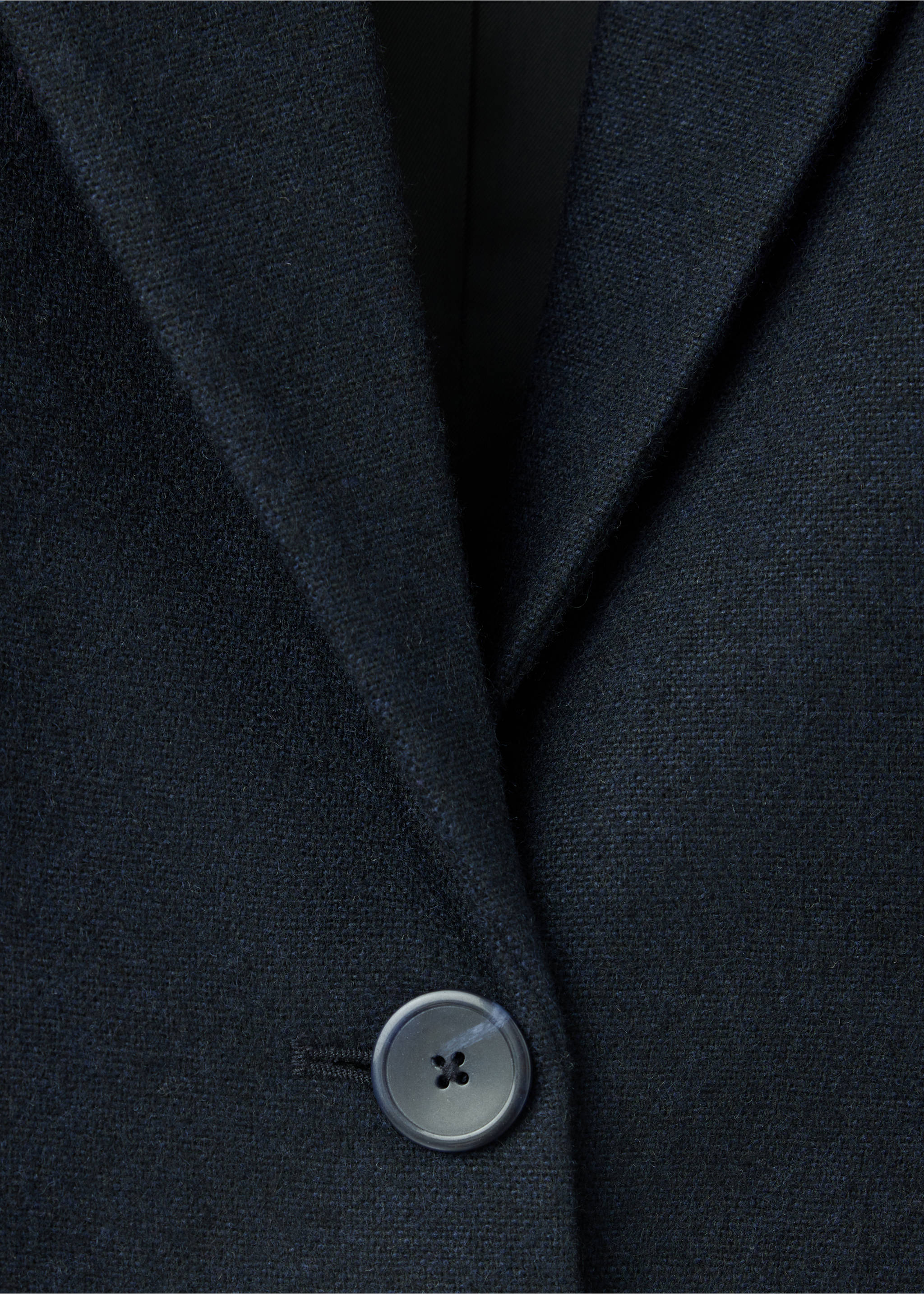 BLAZER LUNGO - Details of the article 8, Dark Navy. Ref: 37067942-00.