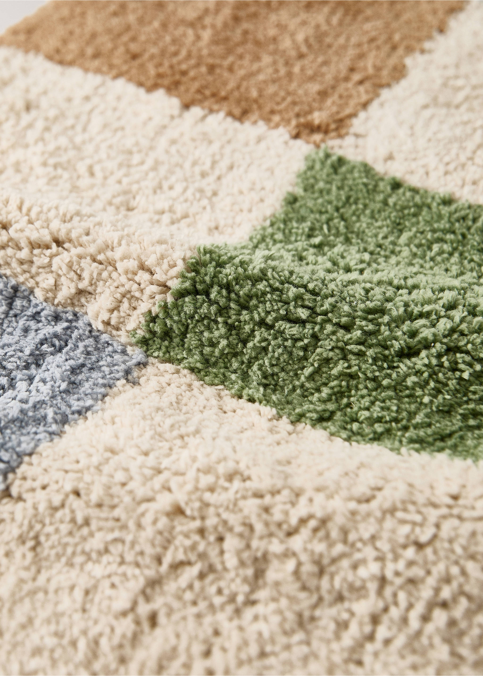 Children's coloured bathroom mat - Details of the article 1, Off White. Ref: 37068263-00.