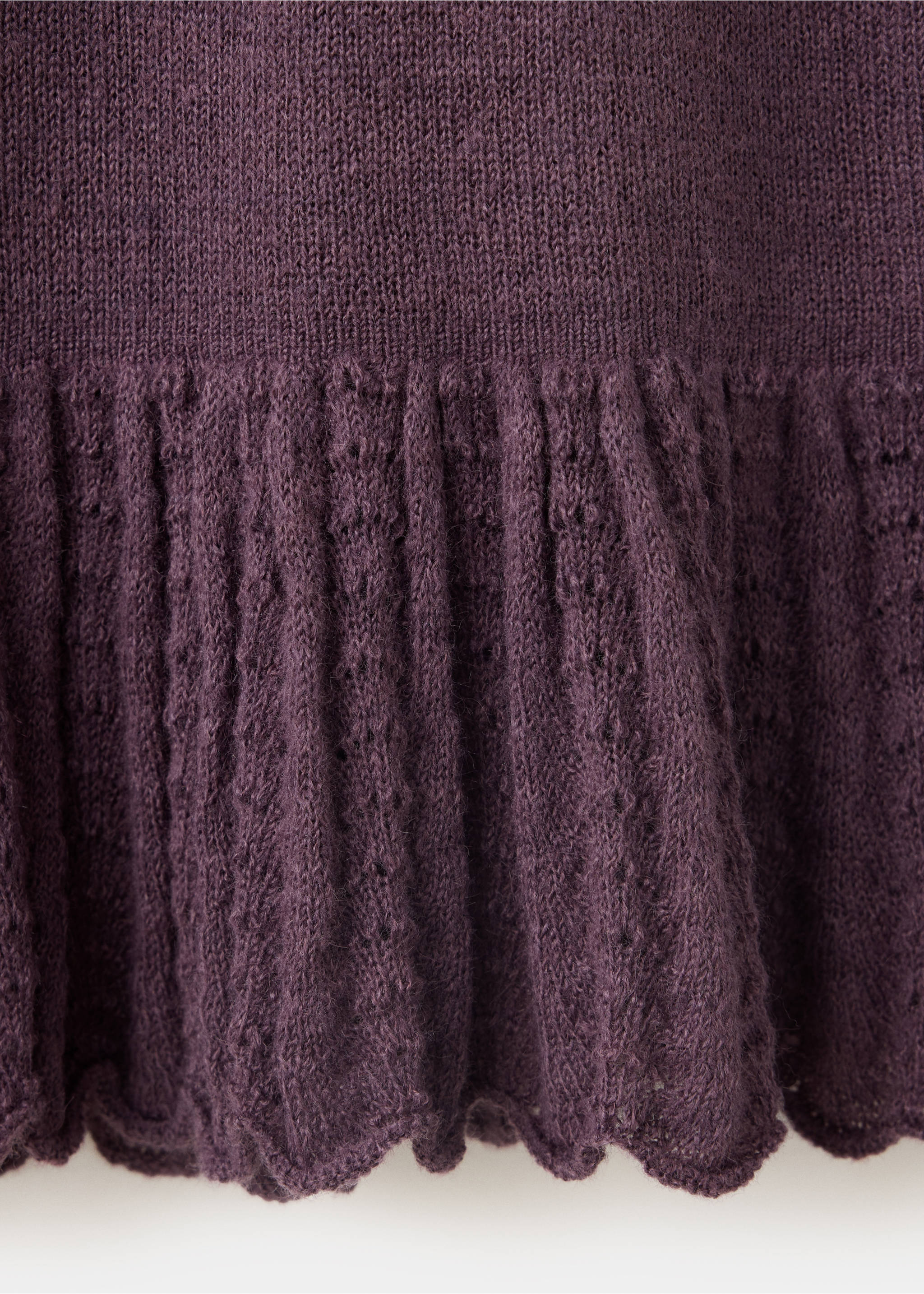 Pullover mit Rüschendetail - Detail des Artikels 0, Purpur. Ref: 37068275-00.