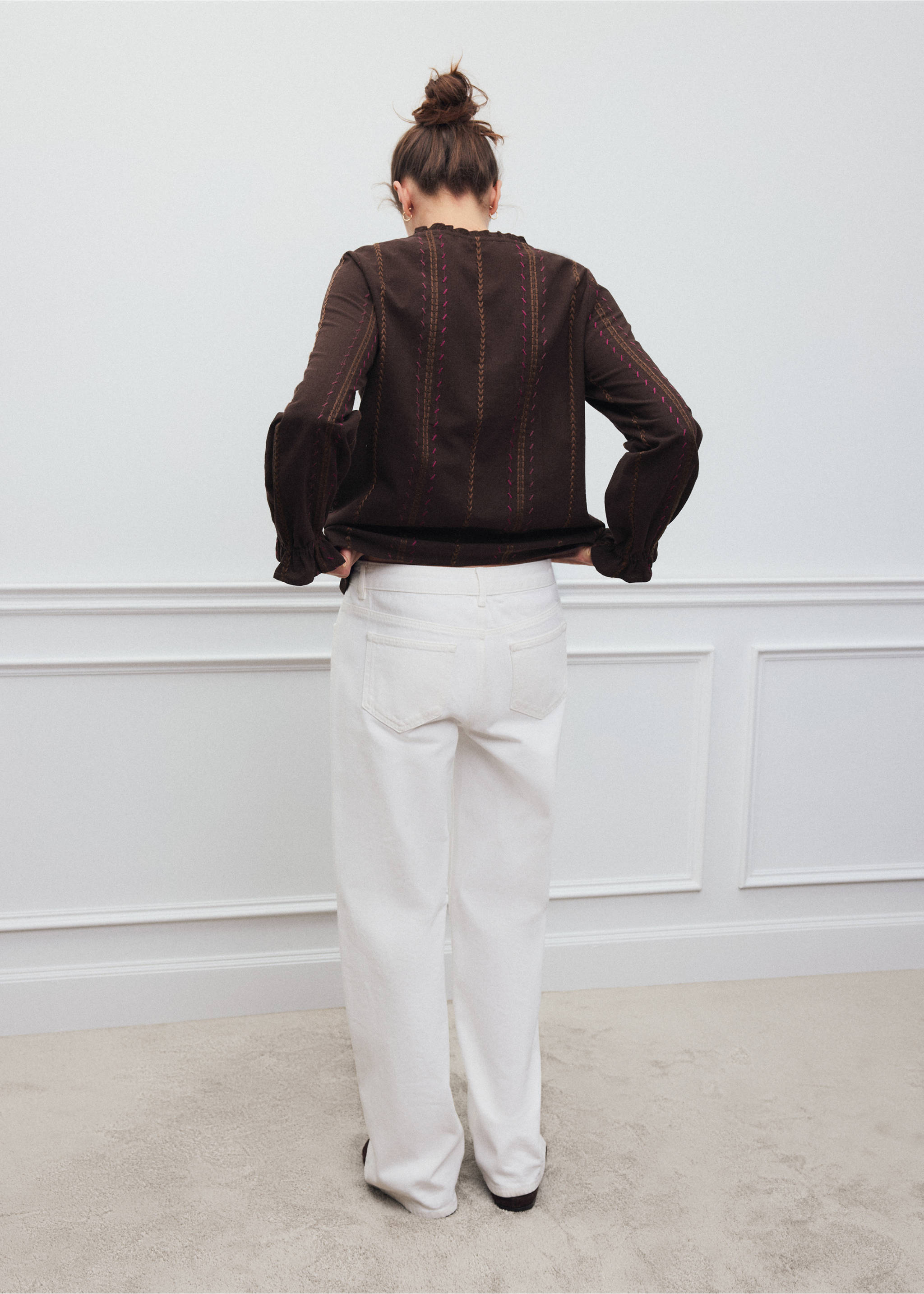 Dark brown shirt with vertical embroidery and ruffled trim, back view., Brown. Ref: 37068276-00.