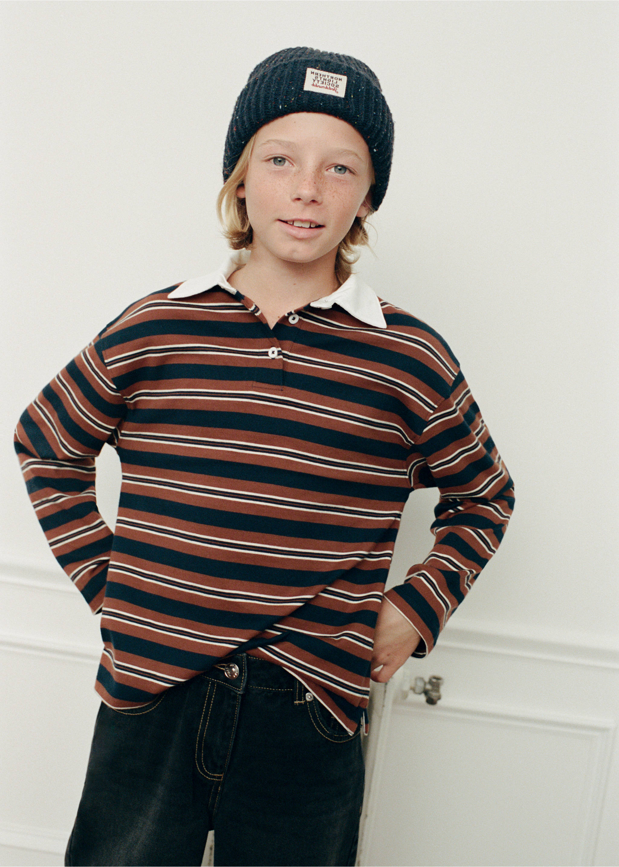Striped long-sleeve polo shirt with a white collar., Russet. Ref: 37068633-00.
