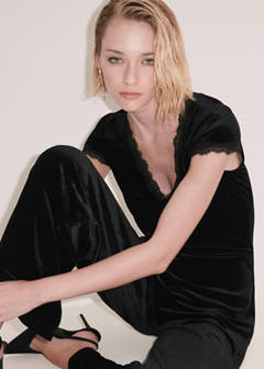 V-neck velvet jumpsuit — Black 4