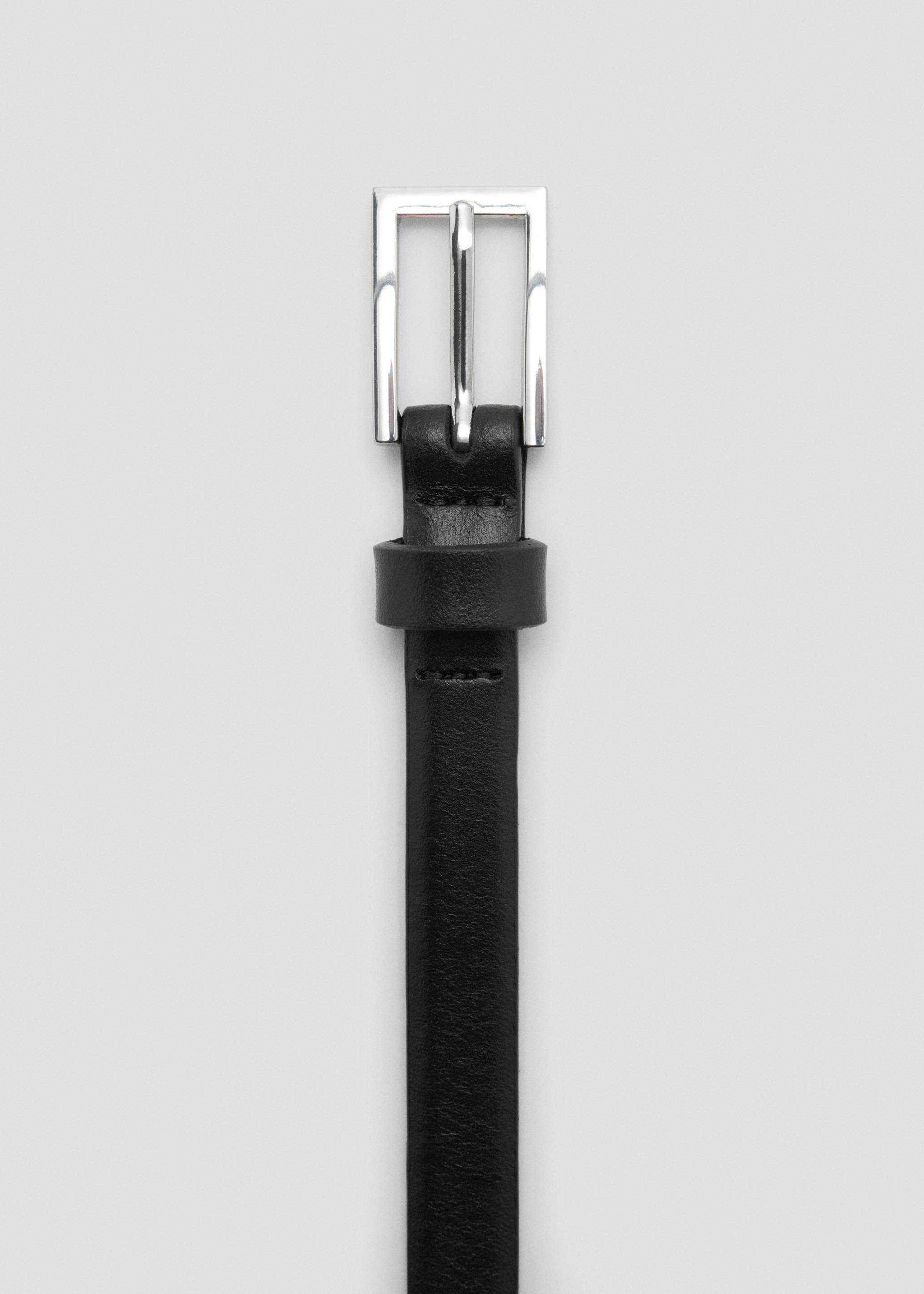 Leather belt with square buckle - Details of the article 1, Black. Ref: 37069138-00.
