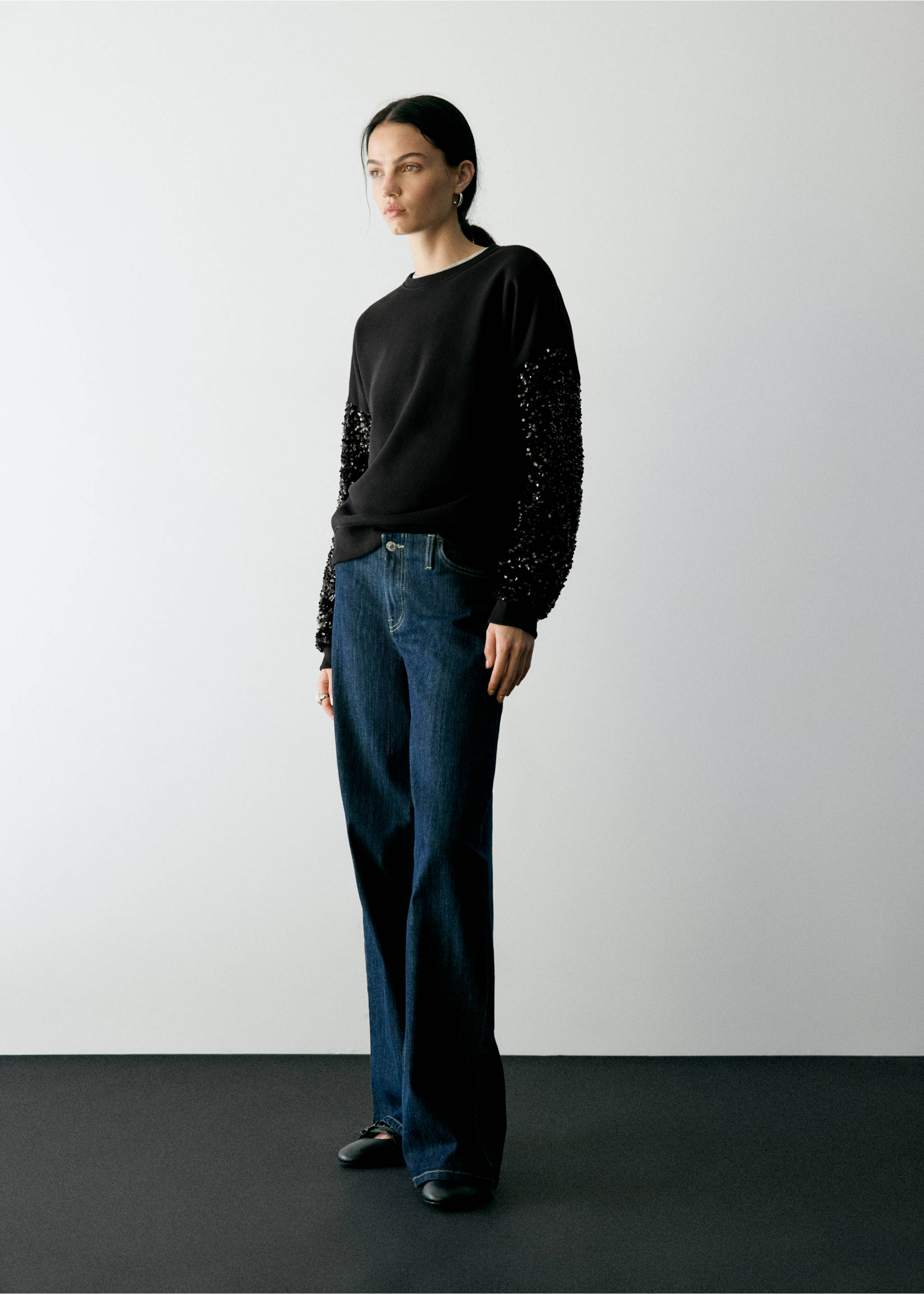 Sequin sleeve sweatshirt - General plane, Black. Ref: 37069220-00.