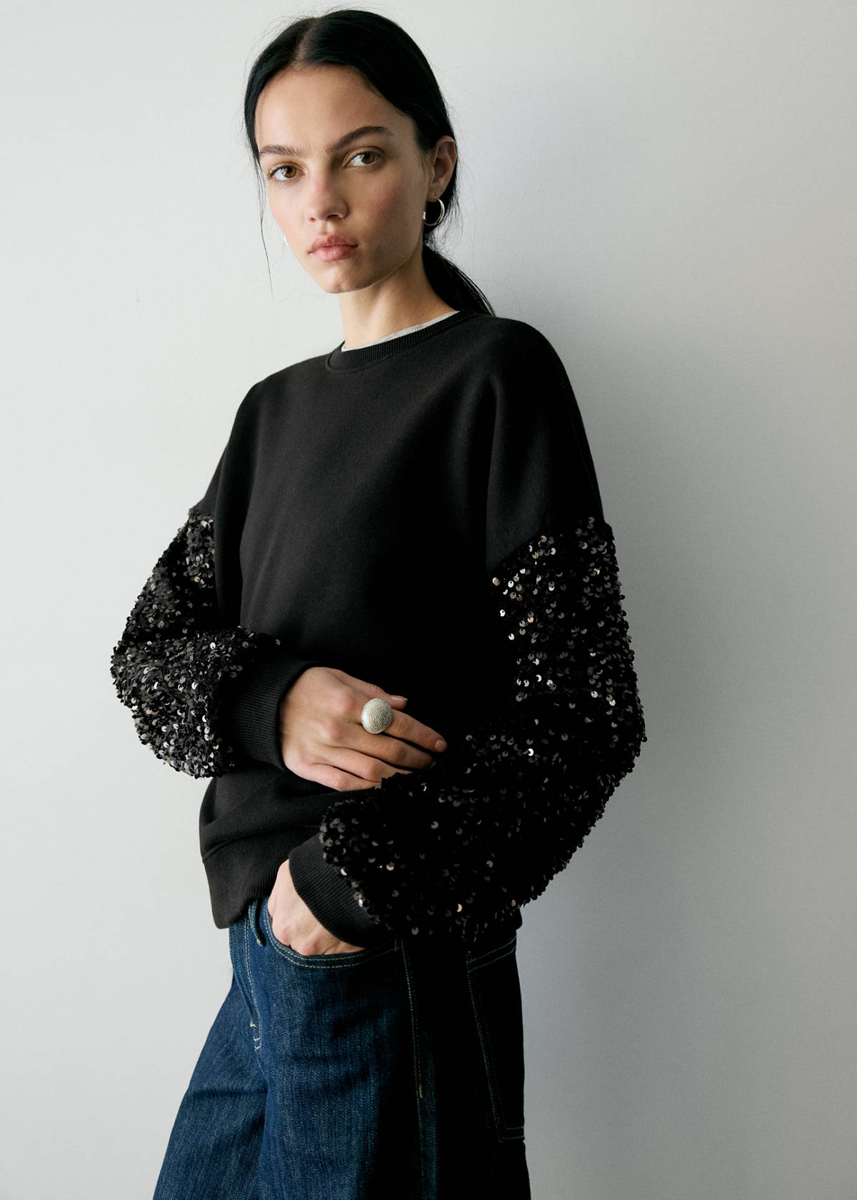 Sequin sleeve sweatshirt — Black