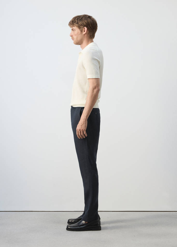 Slim-fit 100% linen trousers — Navy