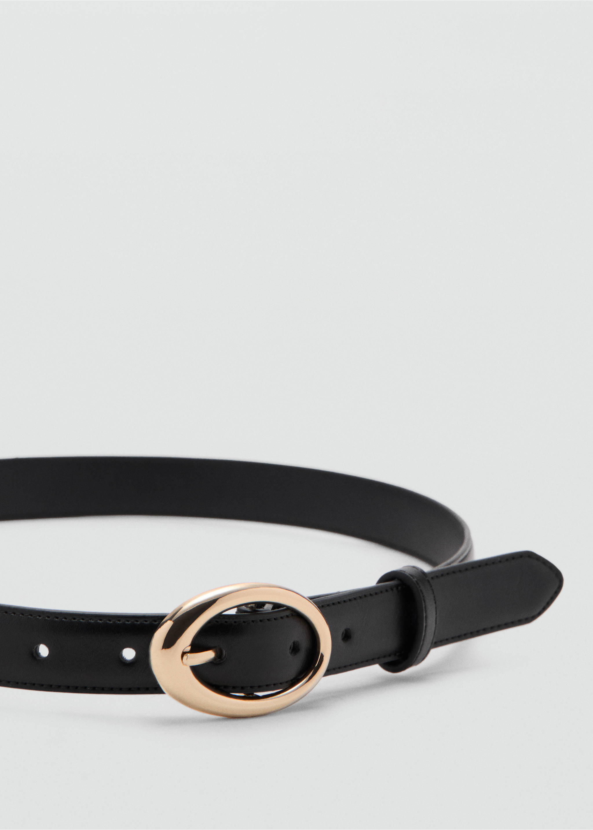 Oval buckle belt - Medium plane, Black. Ref: 37071331-00.
