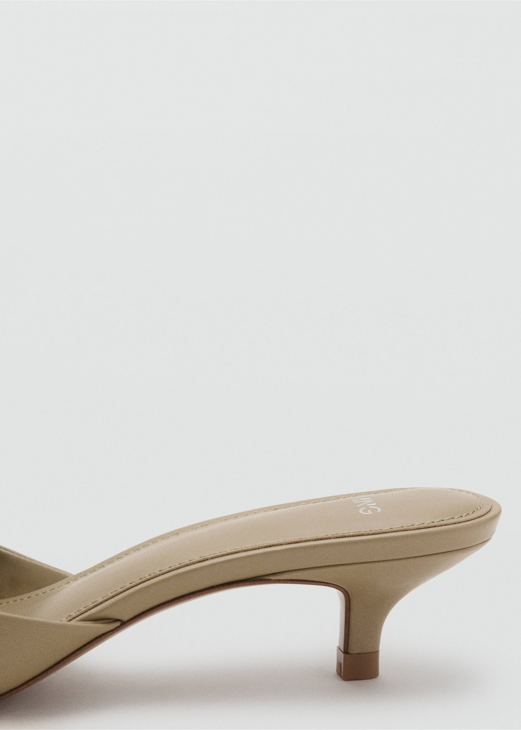 Кожаные туфли на каблуке с бантиком - Деталь изделия 1, Экрю. Ref: 37071337-00.