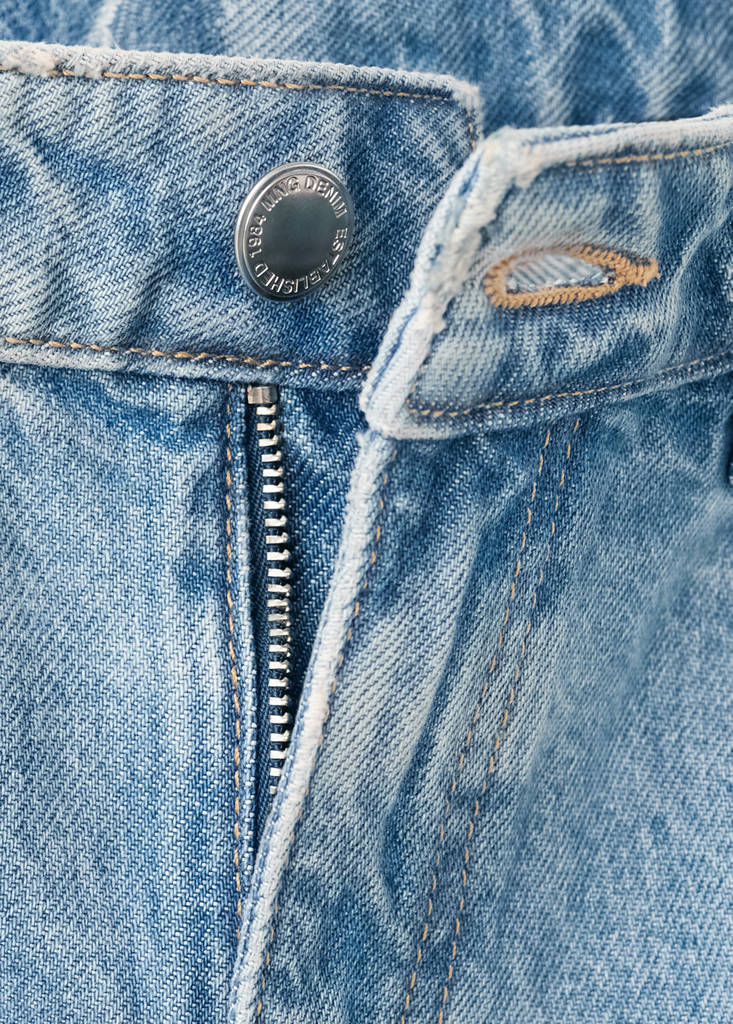 Straight-fit denim bermuda shorts — Medium Blue