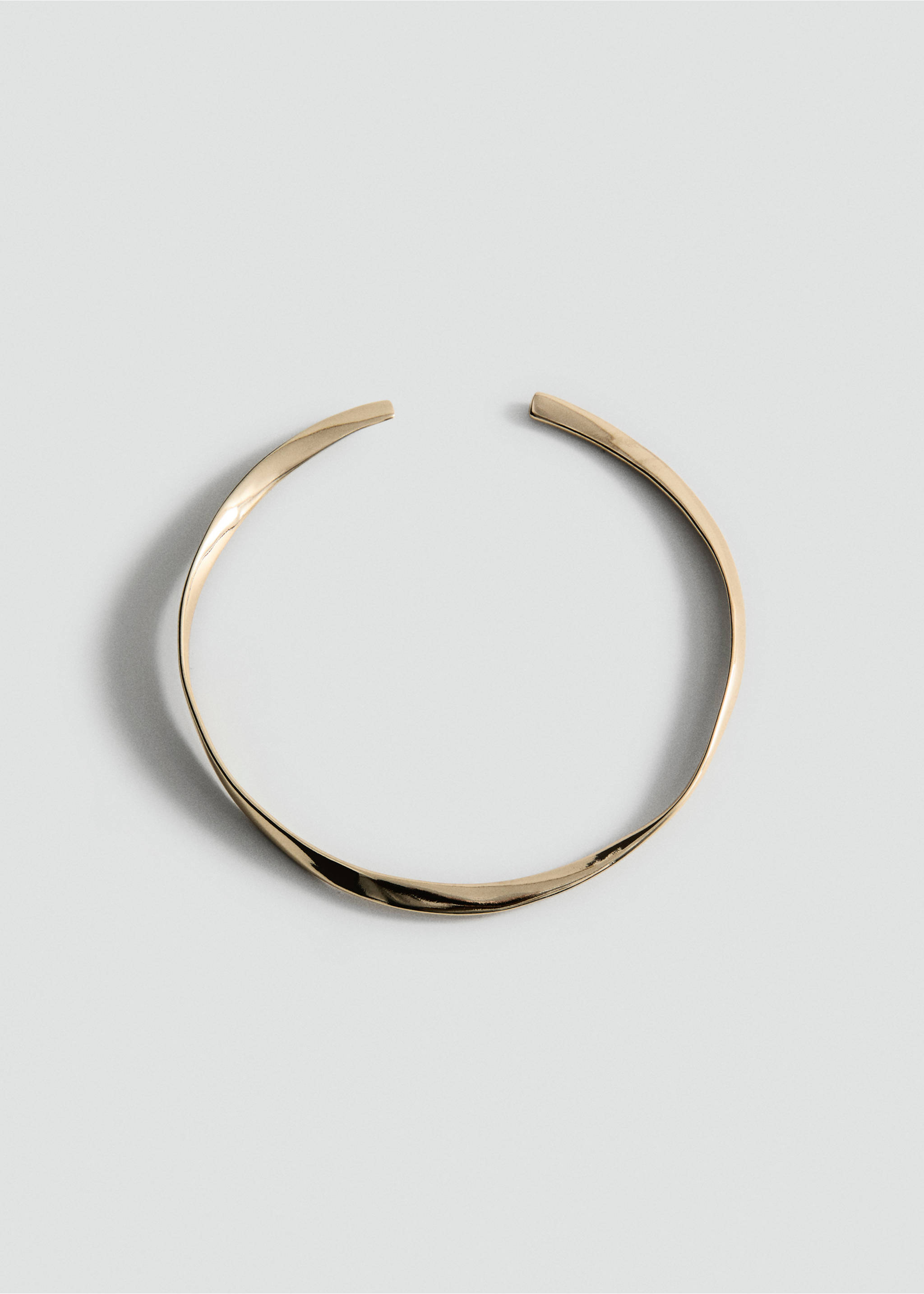 Collier ras-de-cou rigide - Article sans modèle, Or. Ref: 37071348-00.