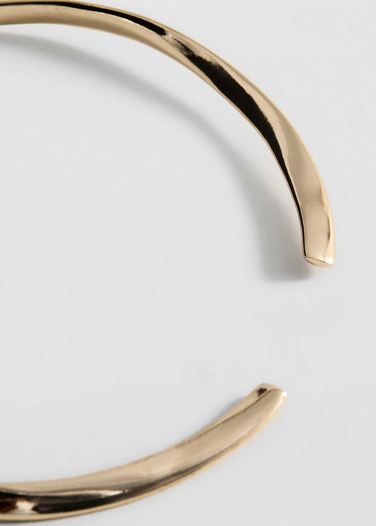Rigid choker — Gold