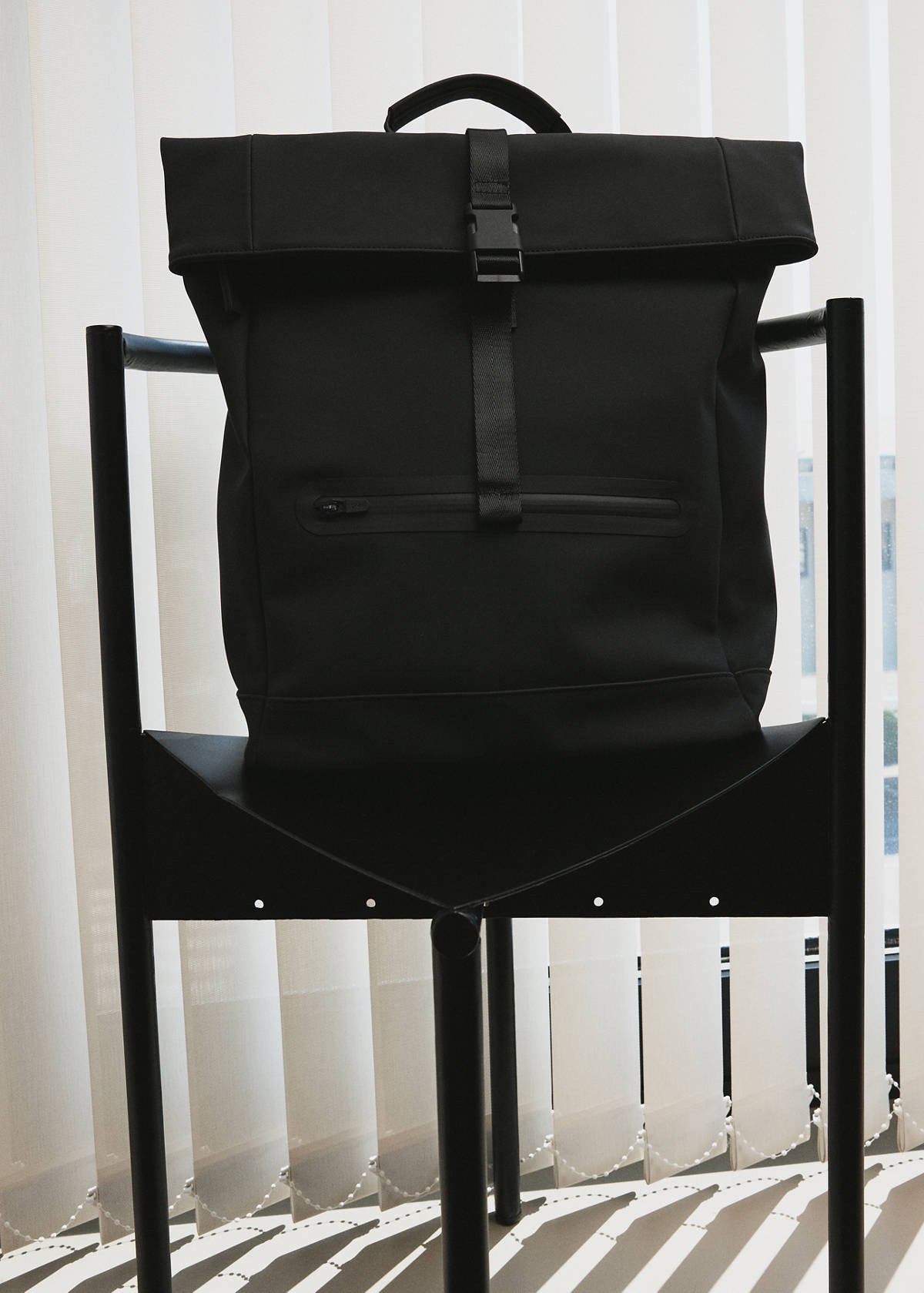 Rubberized backpack with flap closure — Black