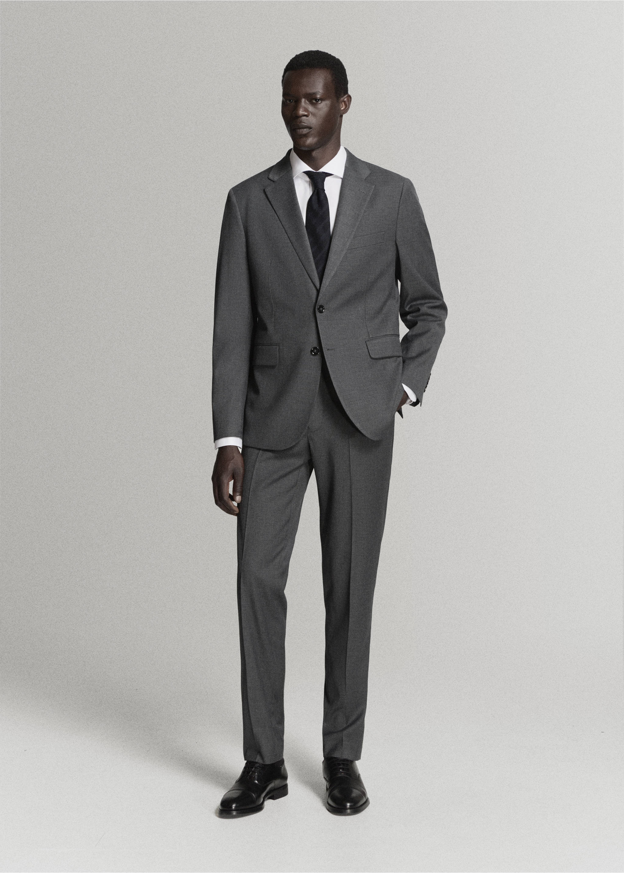 Slim Fit-Anzughemd aus 100 % Baumwolle - Allgemeine Ansicht, Weiß. Ref: 37071356-00.