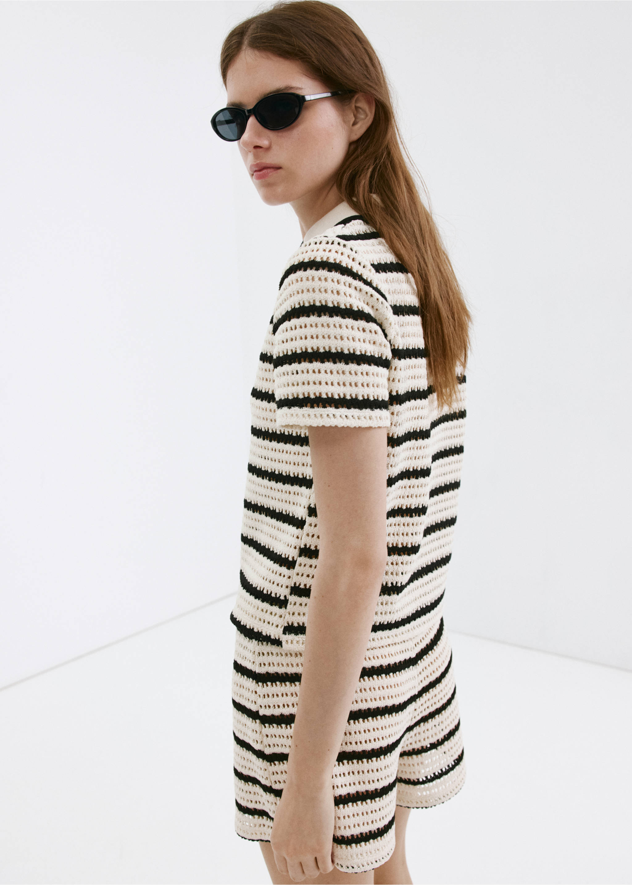 Striped crochet shorts - Reverse of the article, Off White. Ref: 37071358-00.