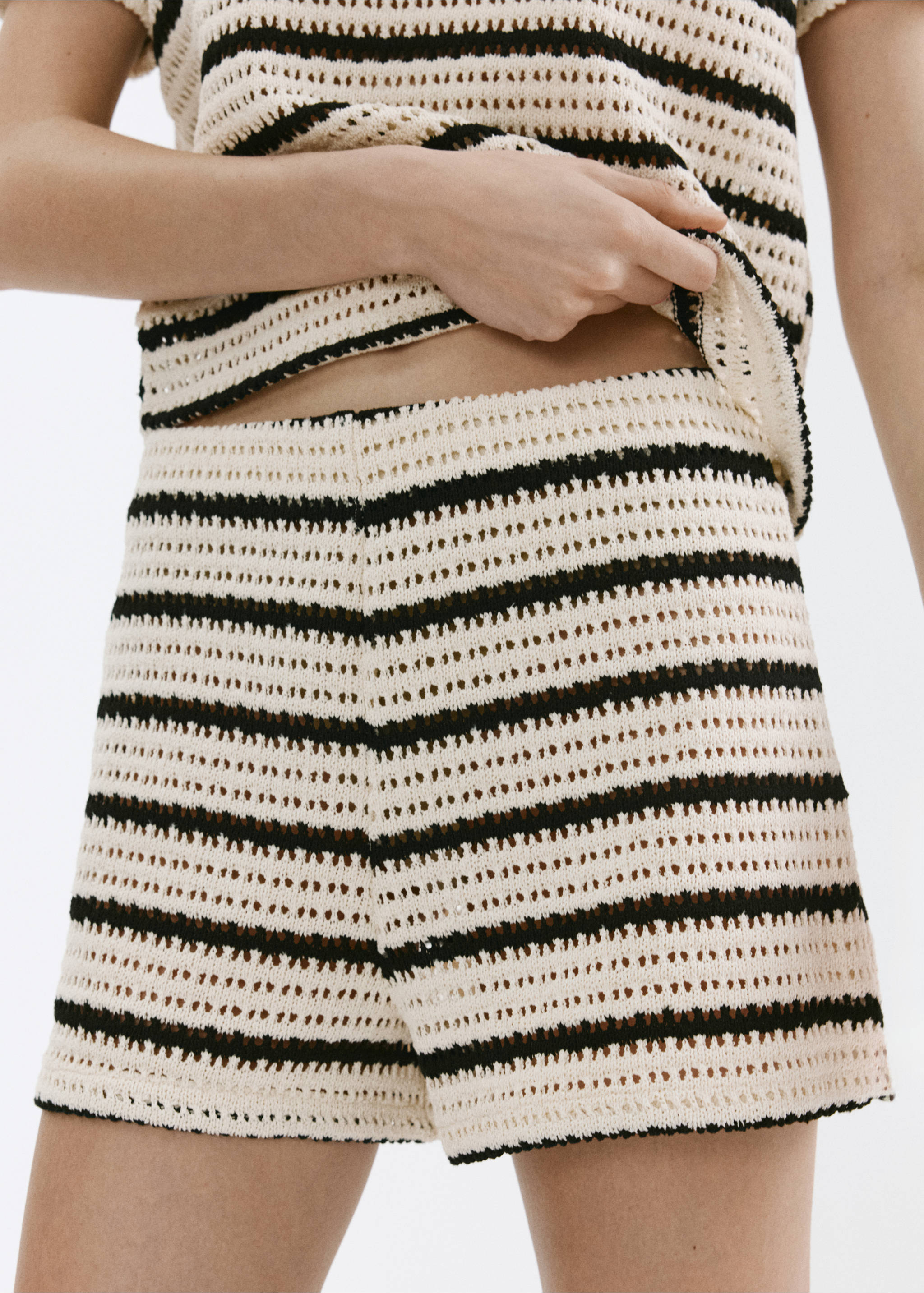 Striped crochet shorts - Details of the article 1, Off White. Ref: 37071358-00.