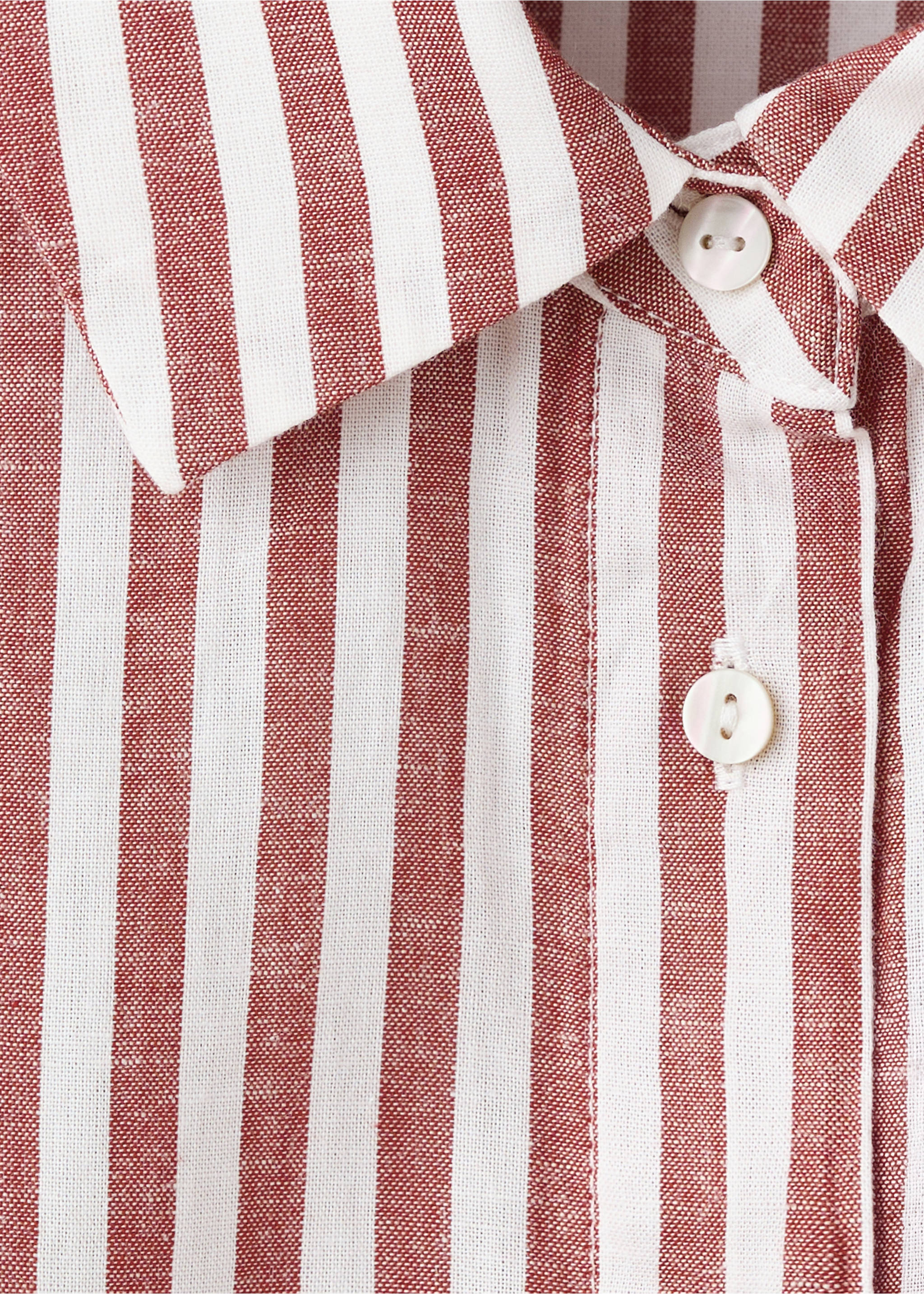 Camisa cotó lli ratlles - Detall de l'article 8, Grana. Ref: 37071364-00.