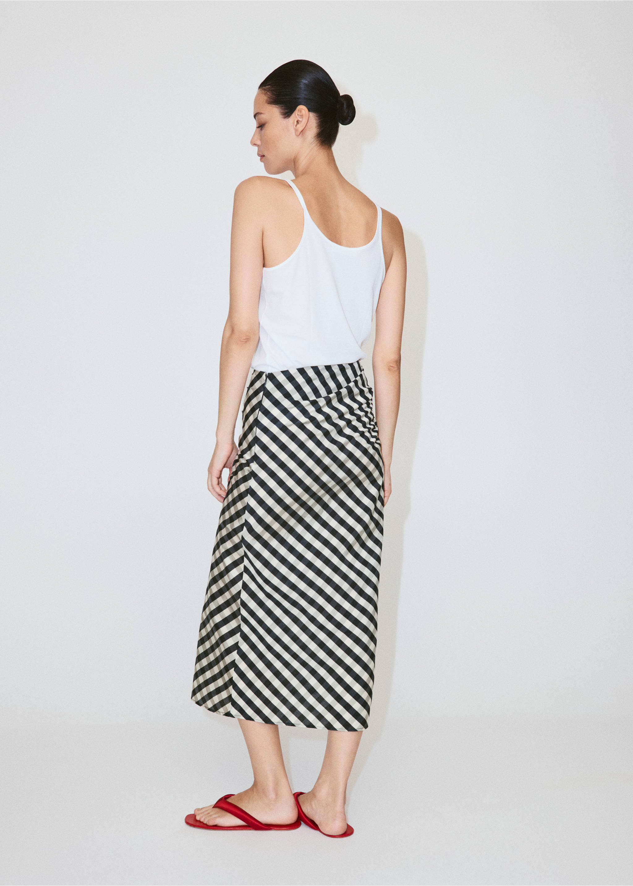 Gingham skirt with draped detail - Reverse of the article, Navy. Ref: 37071365-00.