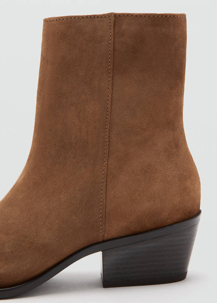 Heel suede ankle boot — Medium Brown