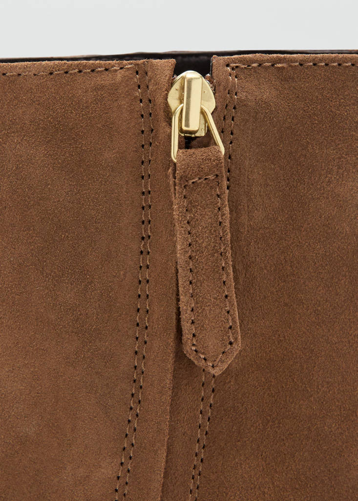Heel suede ankle boot — Medium Brown