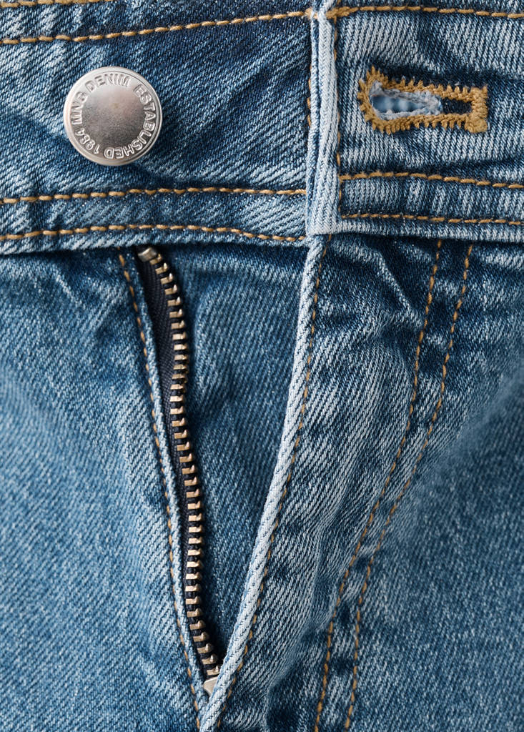 Wide-leg patch pocket jeans — Medium Blue