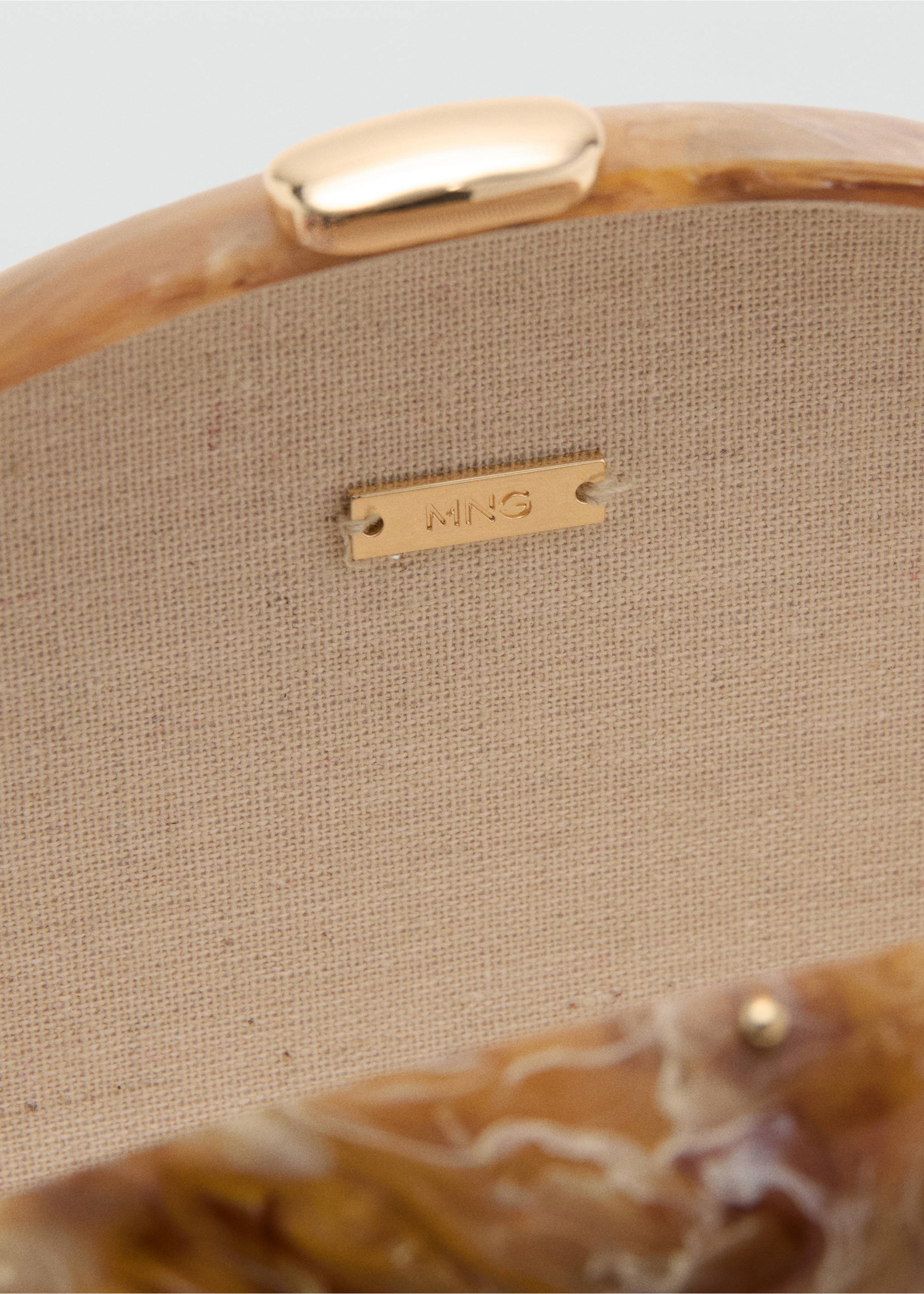 Ovale clutch - Detail van het artikel 3, Cognac. Ref: 37071372-00.