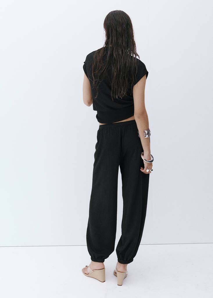 Mid-rise harem pants — Black