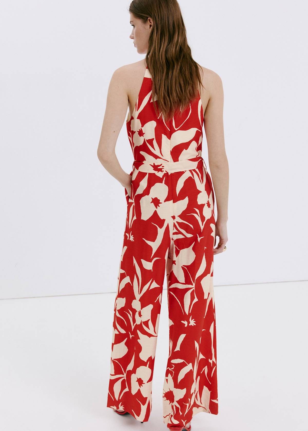Floral print jumpsuit with belt — Red