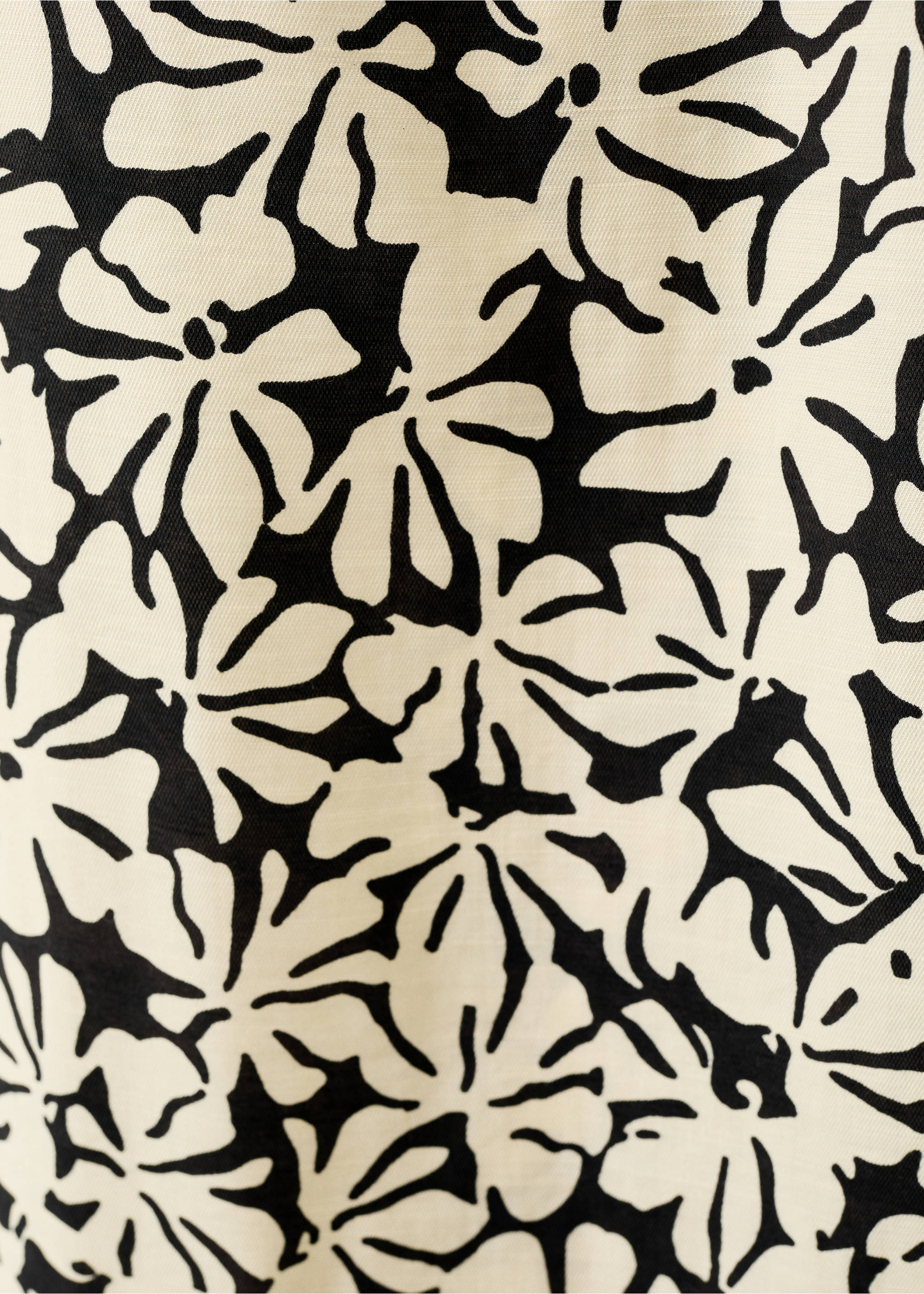 Mono estampado floral cinturón - Detalle del artículo 0, Negro. Ref: 37071394-00.