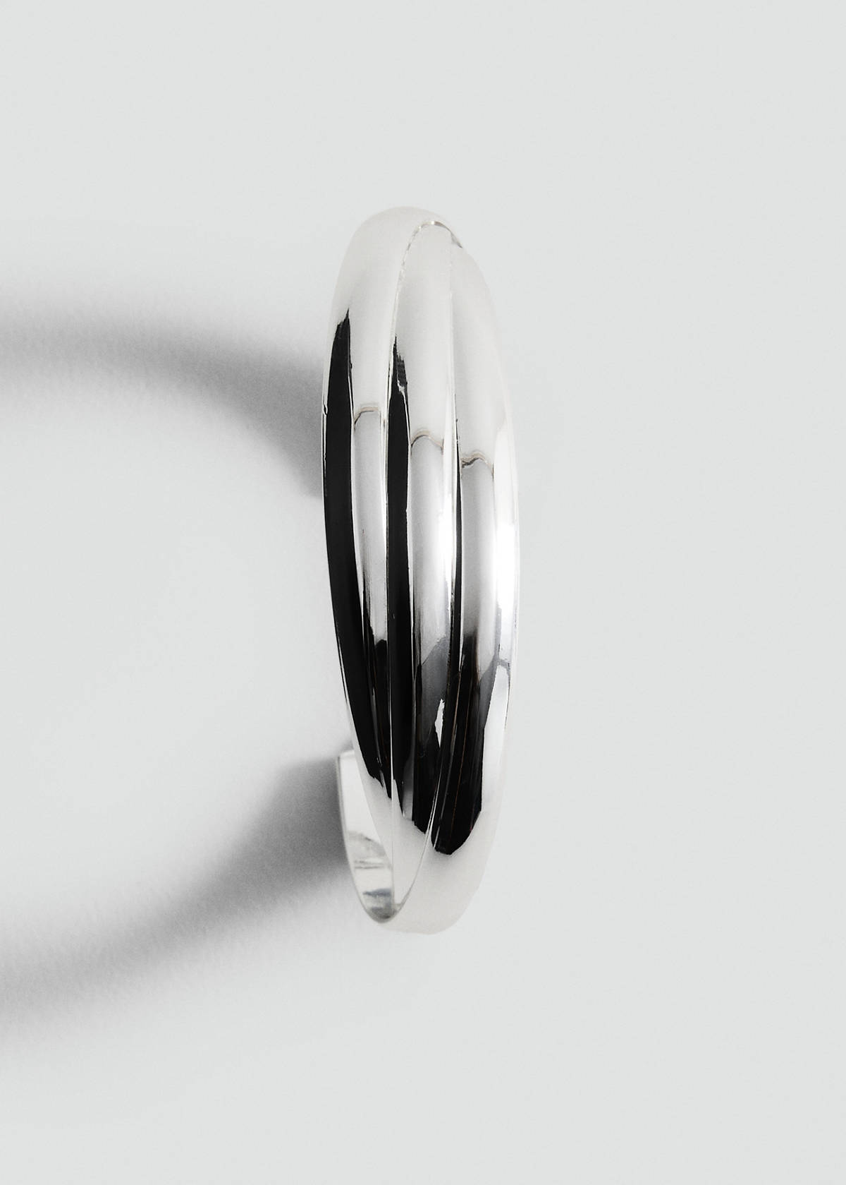 Rigid bracelet with relief — Silver
