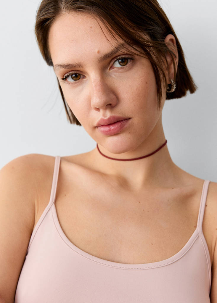 Fitted top with thin straps — Pink