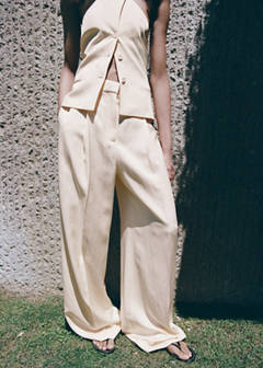 Straight pleat linen trousers — Ecru 1
