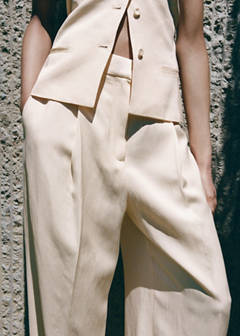 Straight pleat linen trousers — Ecru 5