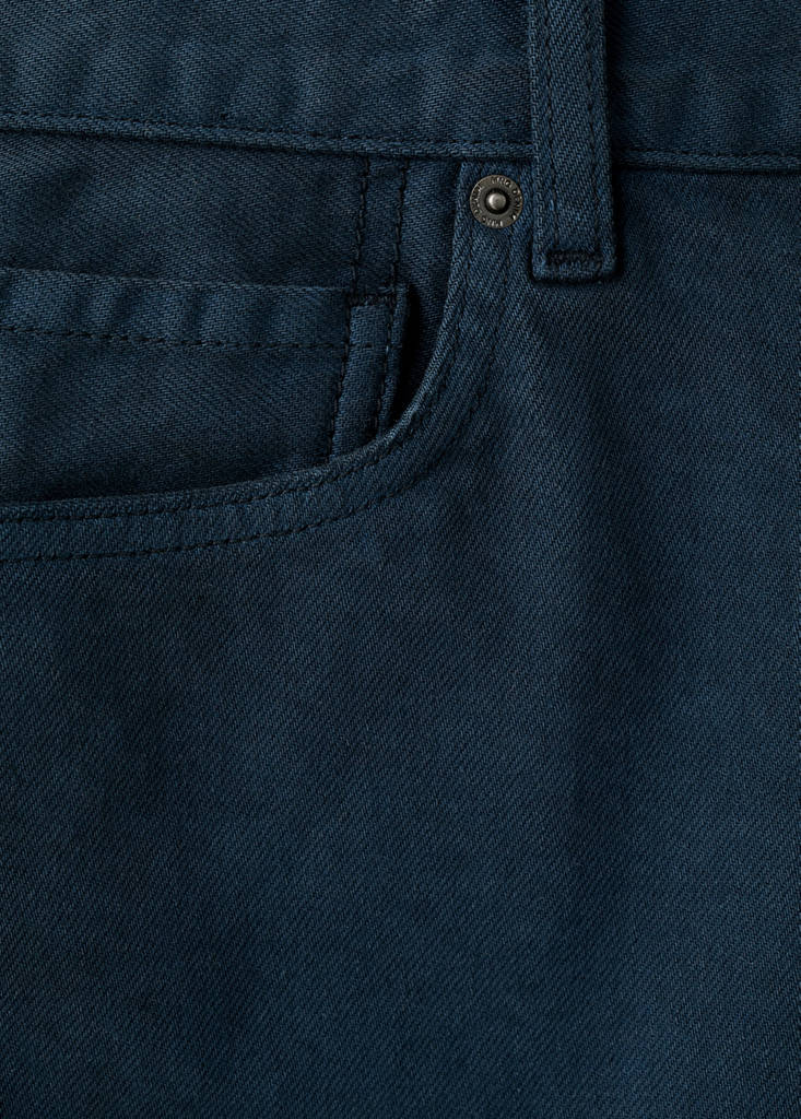 Slim-fit denim bermuda shorts — Navy